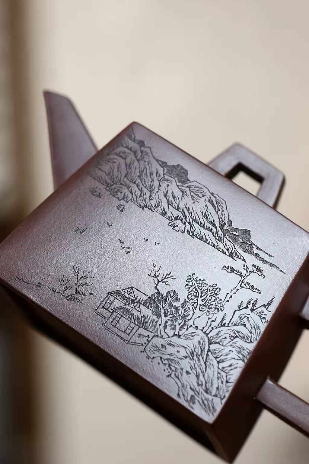 Handmade Yixing Zisha Teapot "Sheng Fang" | 升方 - 190ml