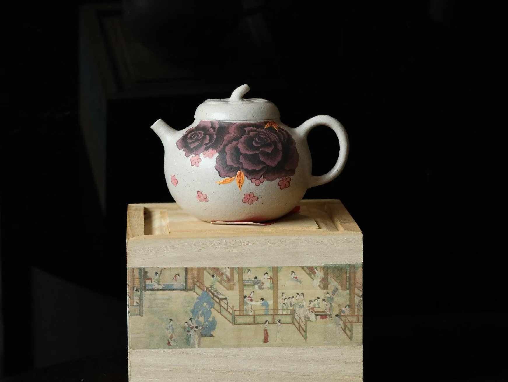 "Qie Gua" Yixing Zisha Teapot  (Eggplant) - 150ml