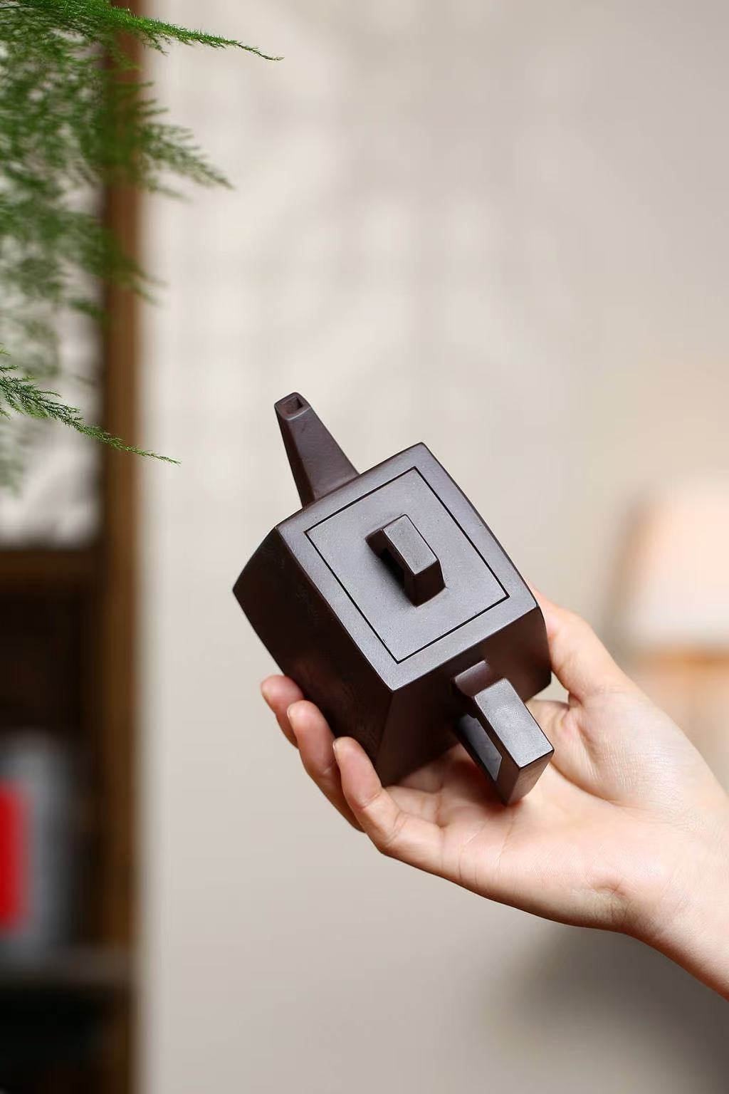 Handmade Yixing Zisha Teapot "Sheng Fang" | 升方 - 190ml