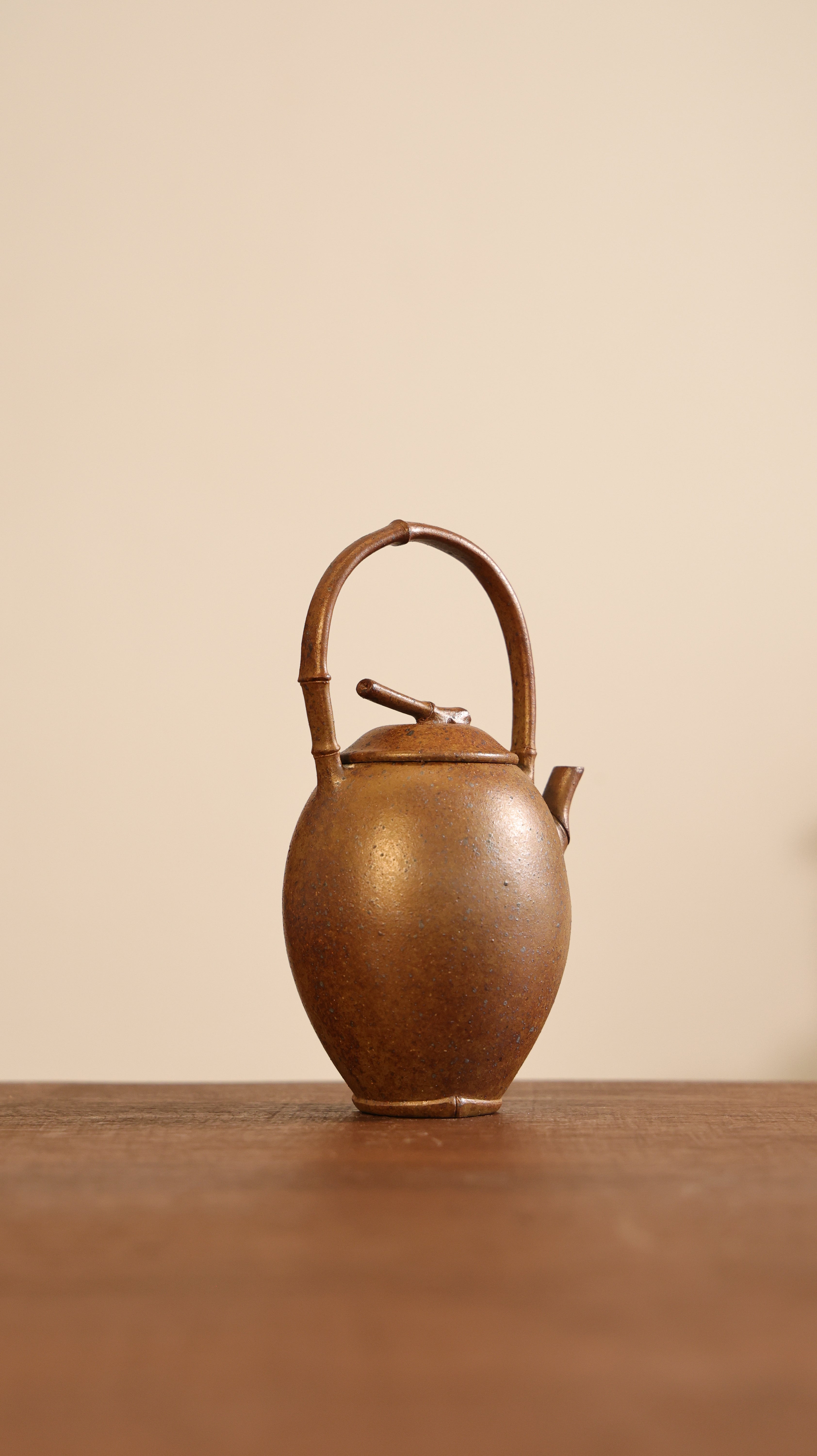 Handmade Yixing Zisha Teapot “Song Jun Ti Liang” | 松筠提梁 - 99ml