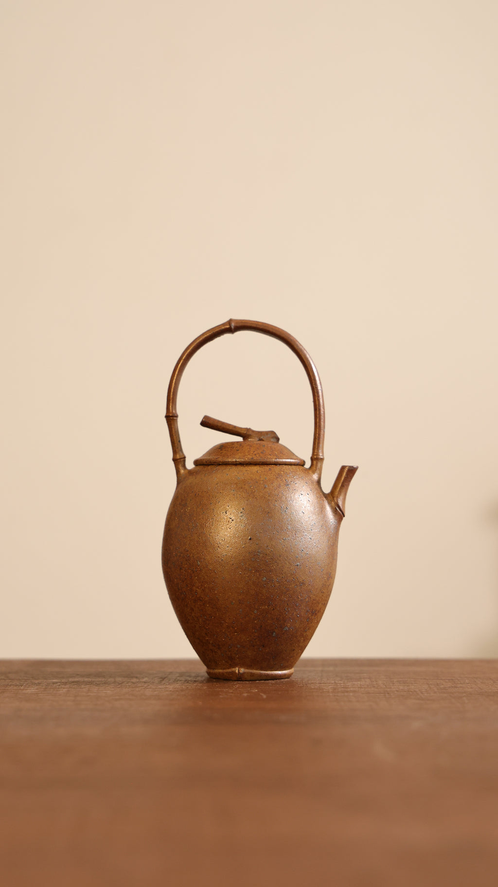Handmade Yixing Zisha Teapot “Song Jun Ti Liang” | 松筠提梁 - 99ml