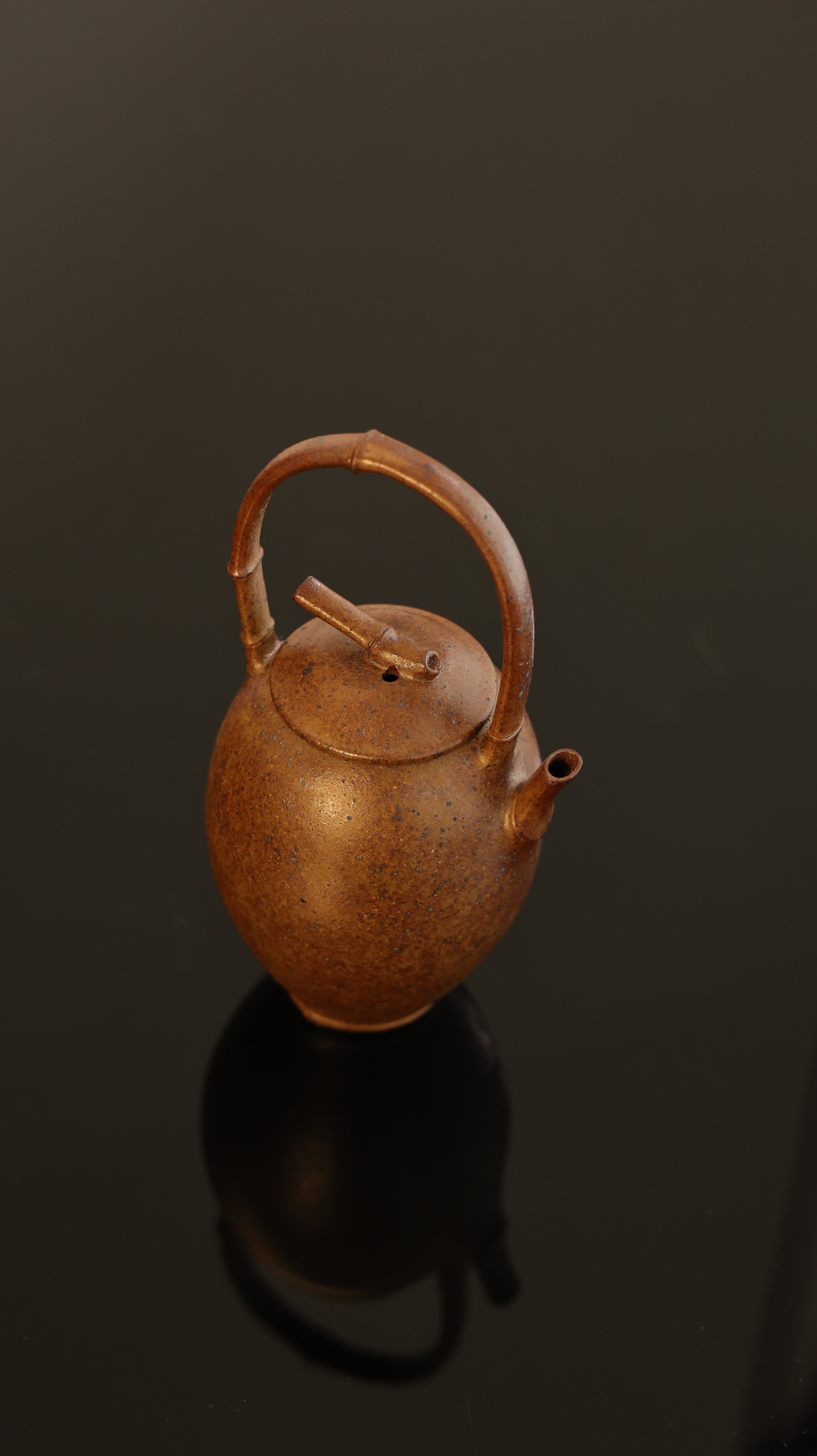 Handmade Yixing Zisha Teapot “Song Jun Ti Liang” | 松筠提梁 - 99ml