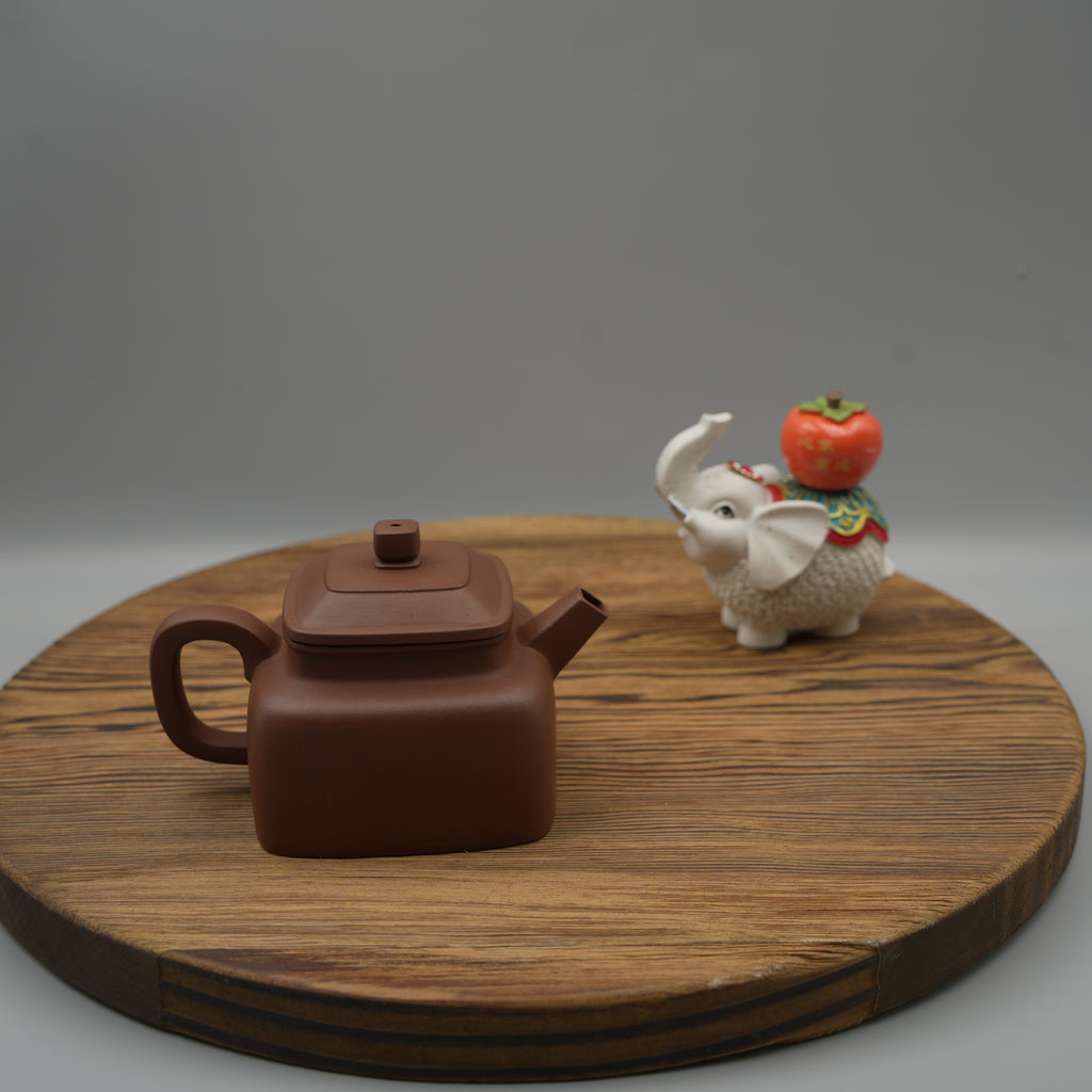 Handmade Yixing Zisha Teapot "Si Fang De Zhong " (Square Bell) | 四方德钟 - 200ml