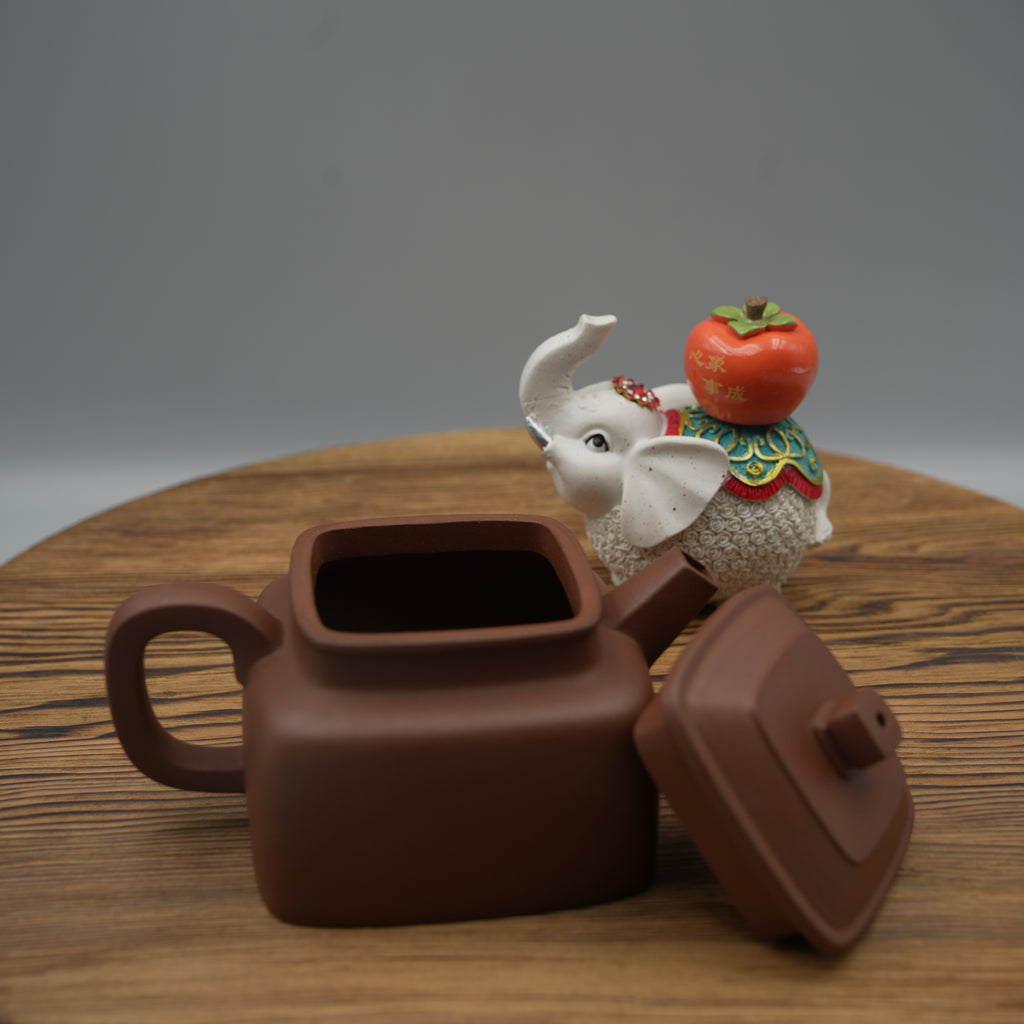 Handmade Yixing Zisha Teapot "Si Fang De Zhong " (Square Bell) | 四方德钟 - 200ml