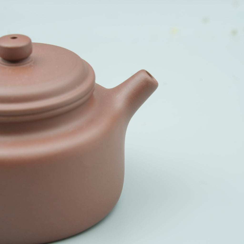 Handmade Yixing Zisha Teapot "De Zhong" (Bell of Virtue) | 德钟壶 - 260ml