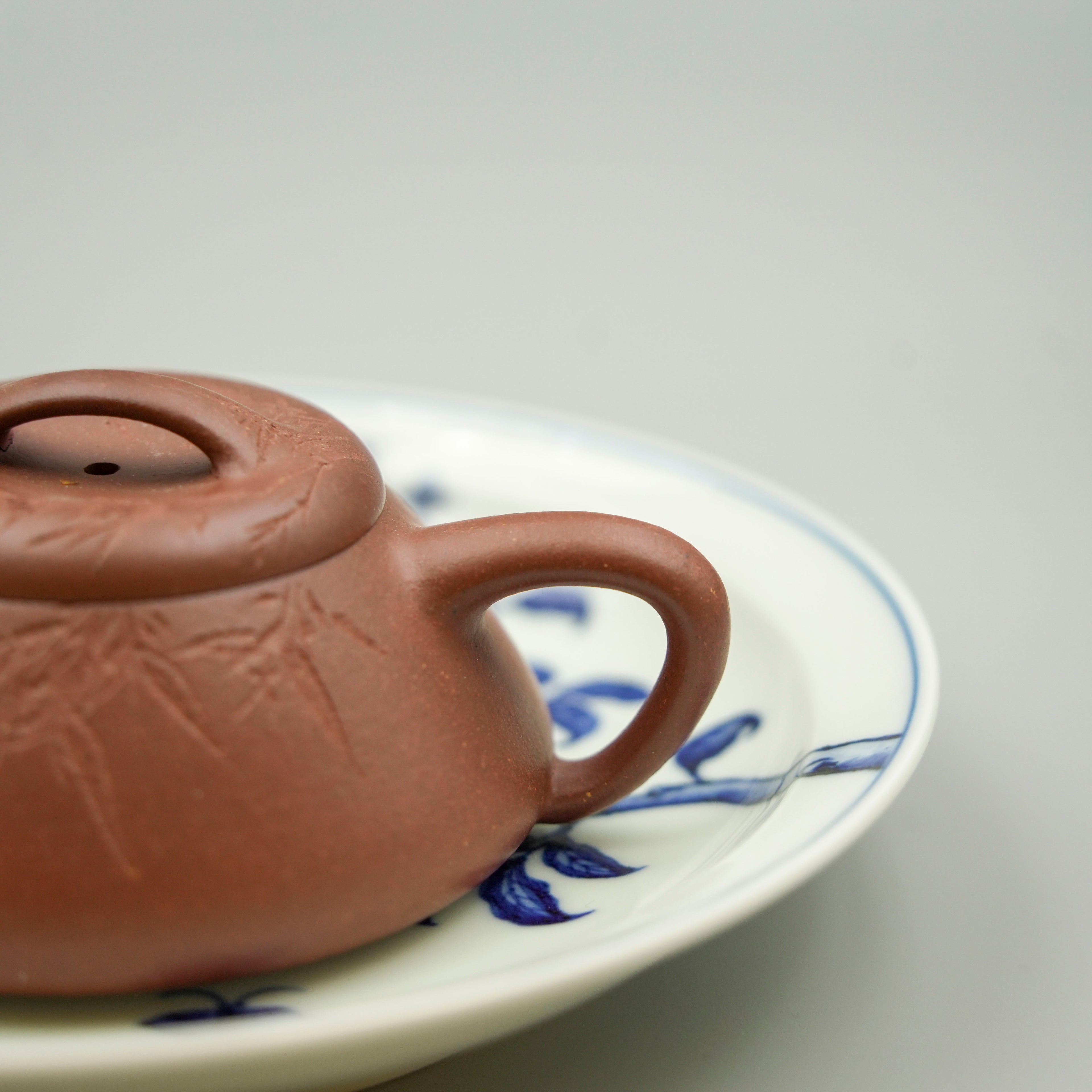 Handmade Yixing Zisha Teapot "Ying Piao" | 影瓢 - 150ml