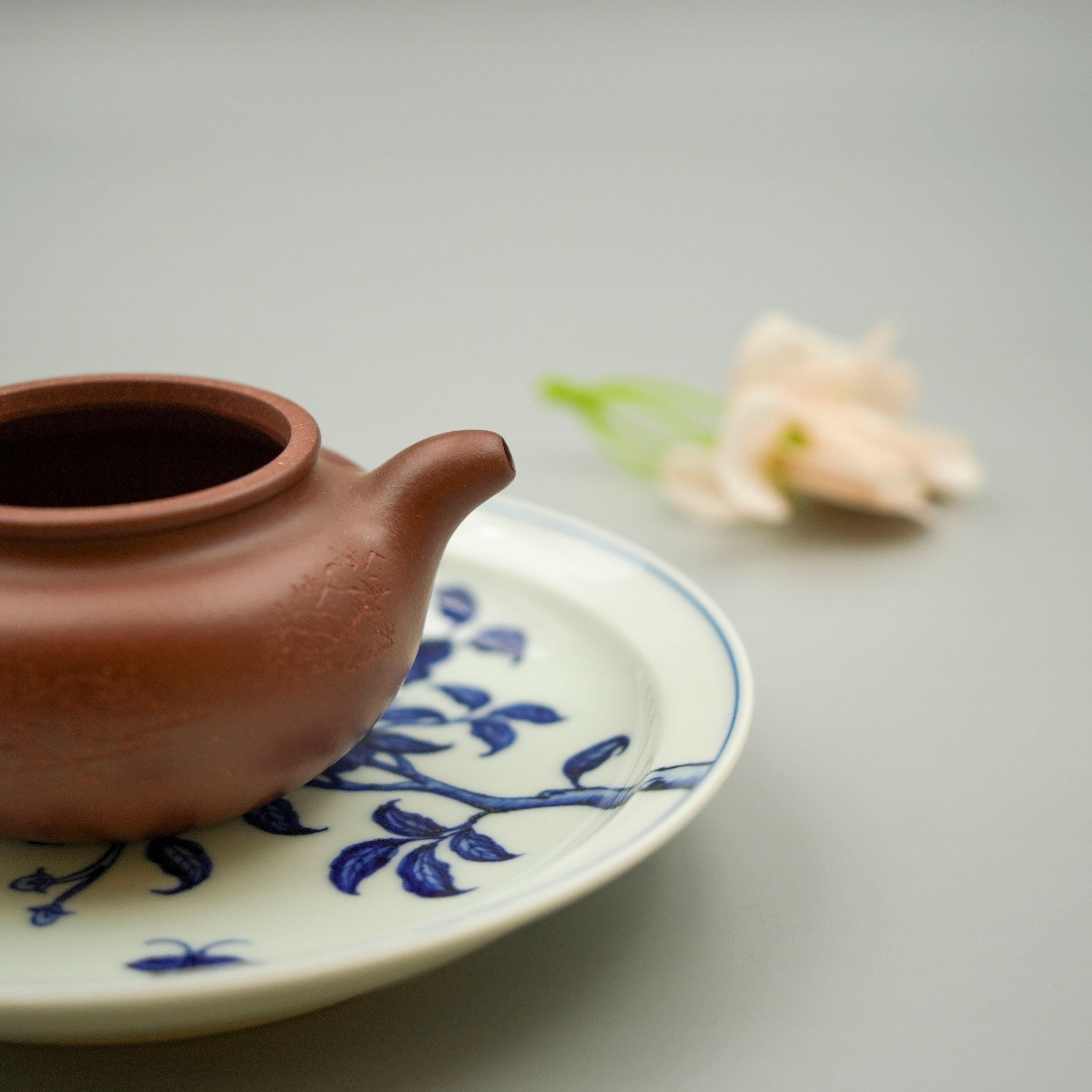 Fully Handmade Yixing Zisha Teapot "Fanggu" | 仿古带刻 - 200ml