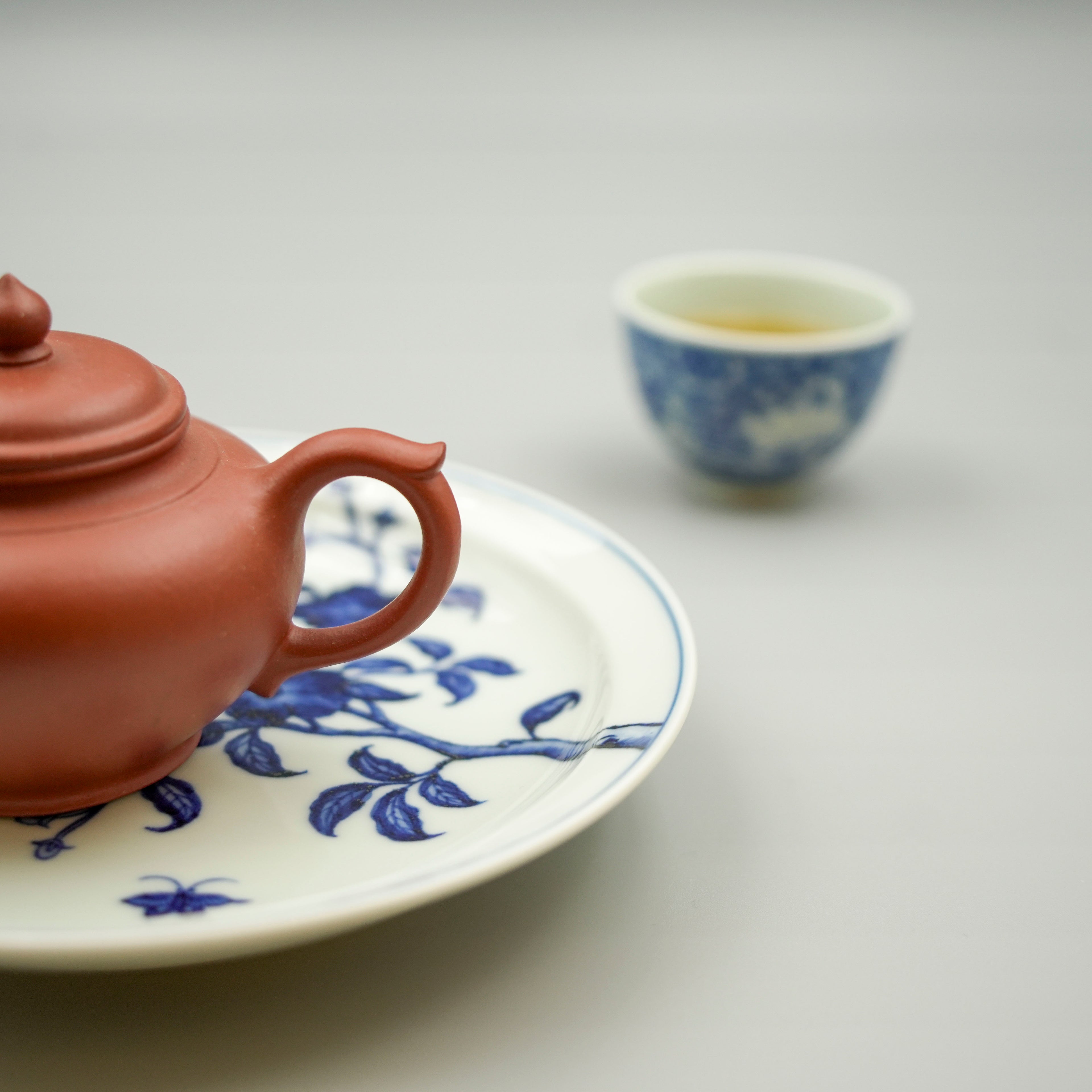 Handmade Yixing Zisha Teapot "Xiao Ying" | 笑樱 - 160ml
