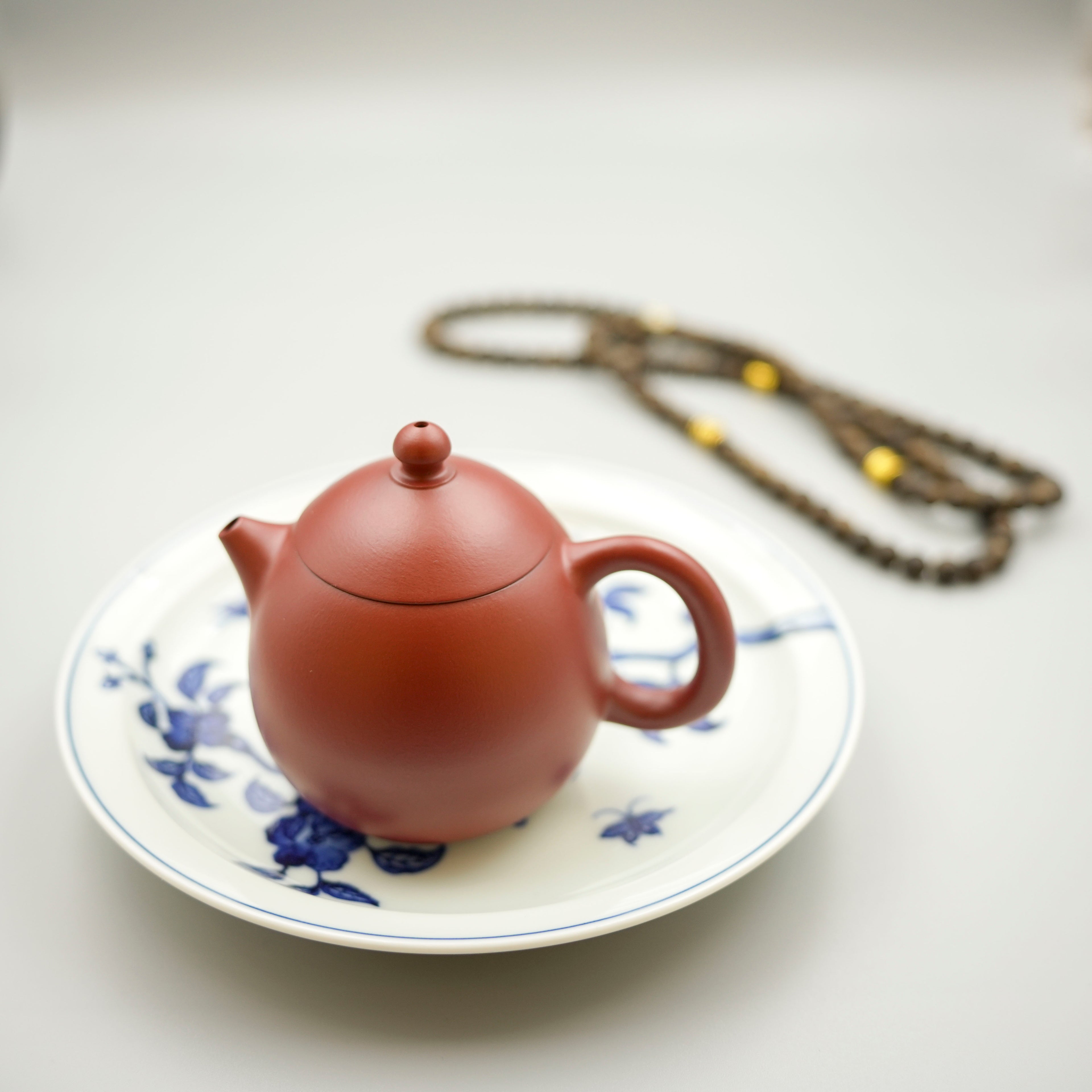 Handmade Yixing Zisha Teapot "Long Dan" (Dragon Egg) | 龙蛋 - 160ml