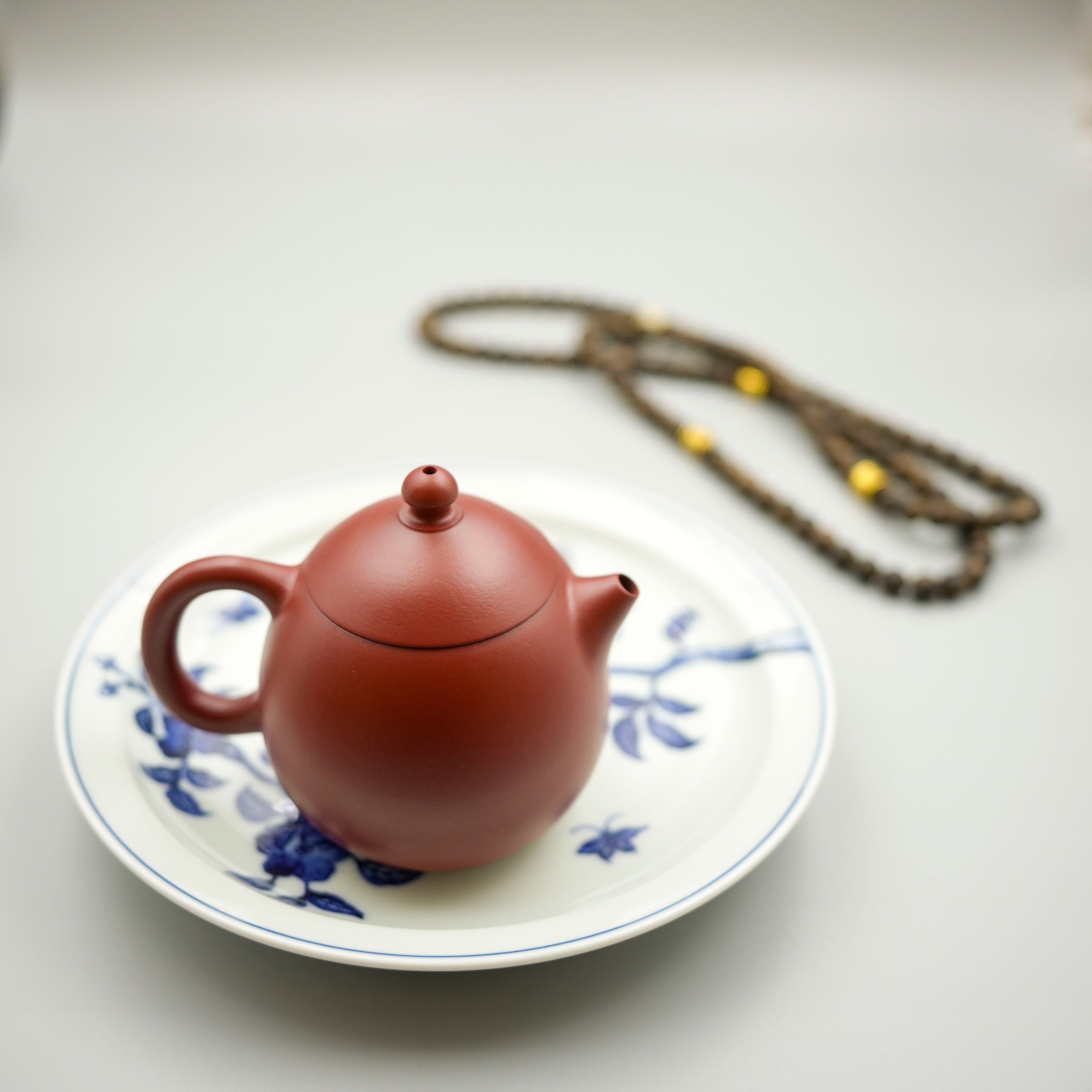 Handmade Yixing Zisha Teapot "Long Dan" (Dragon Egg) | 龙蛋 - 160ml