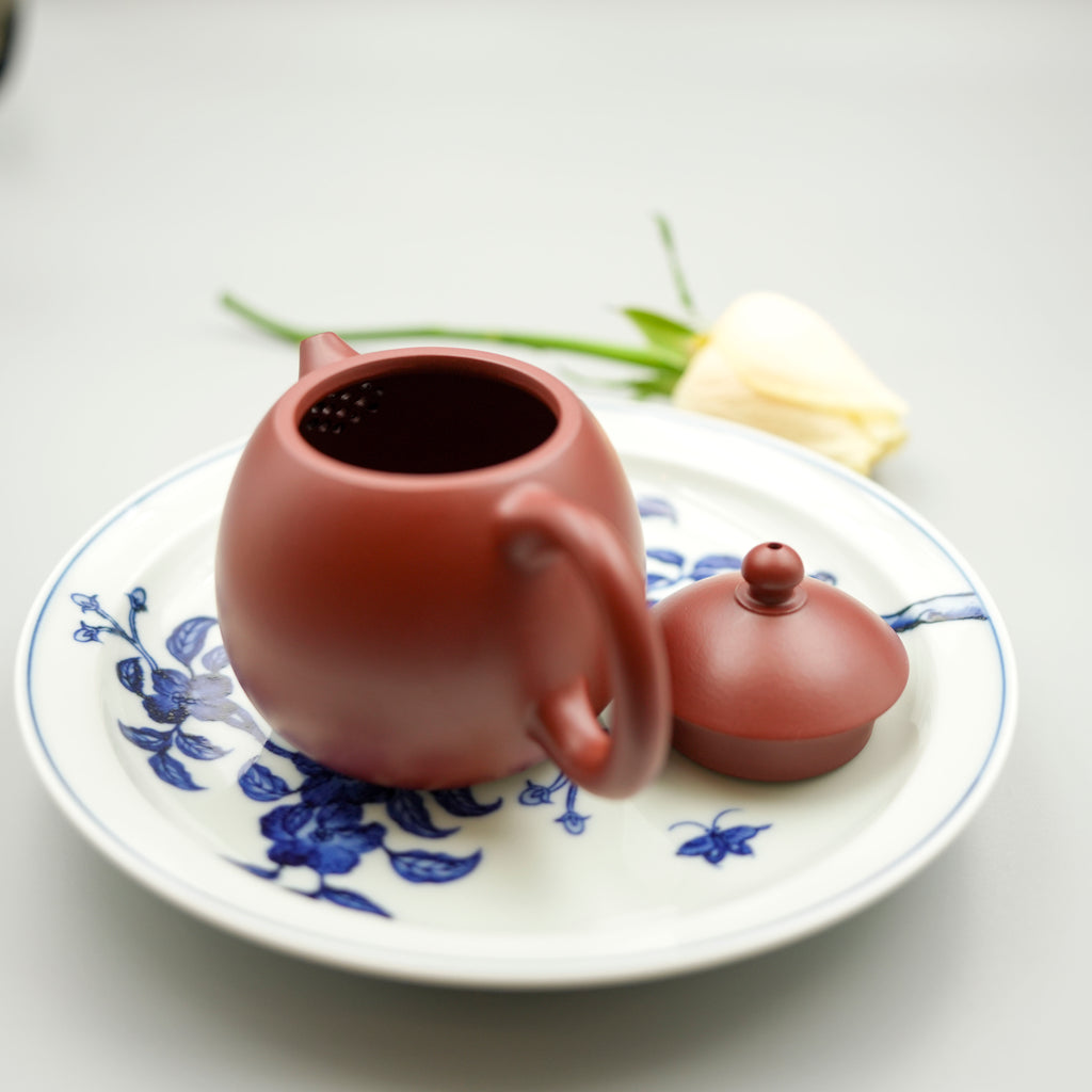 Handmade Yixing Zisha Teapot "Long Dan" (Dragon Egg) | 龙蛋 - 160ml