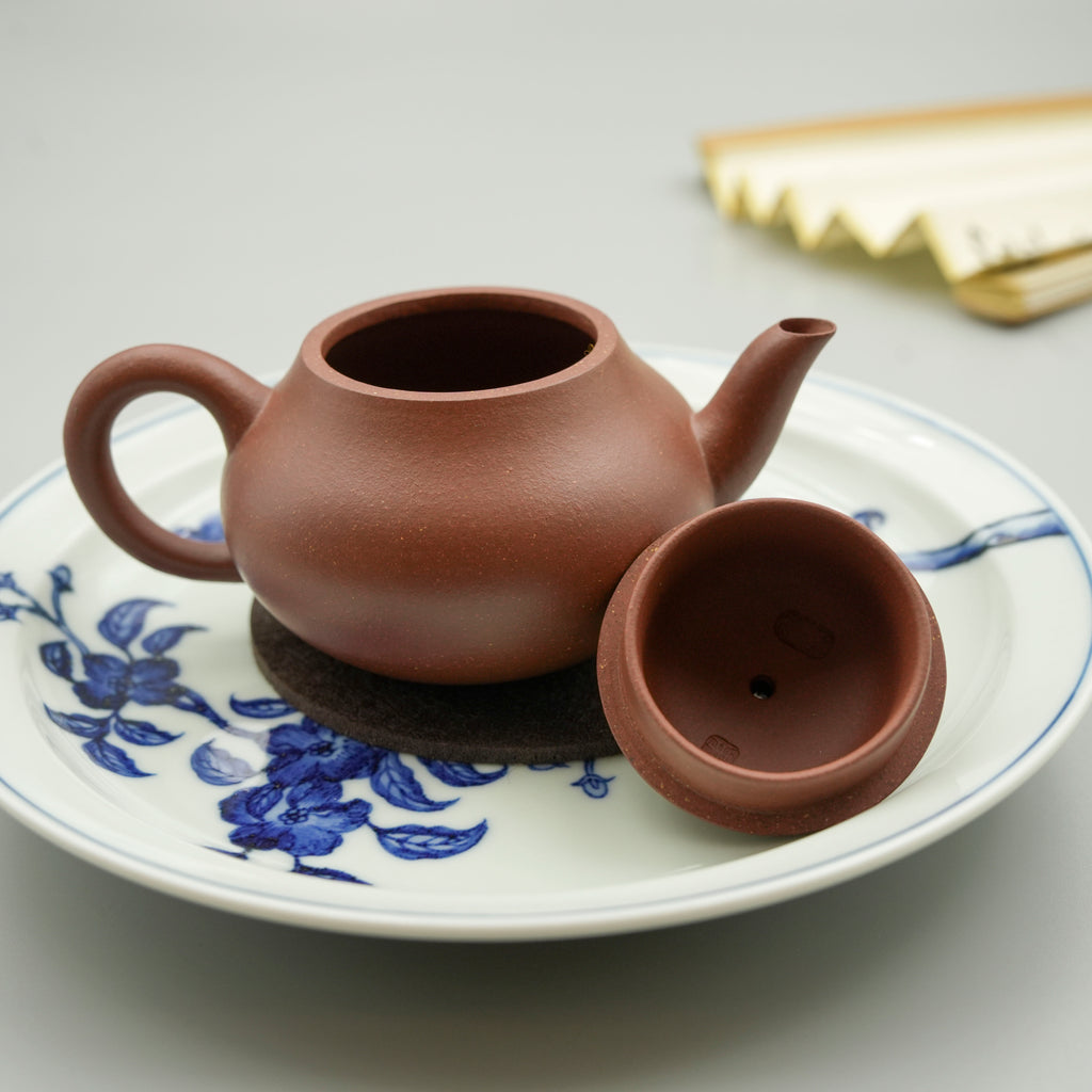 Fully Handmade Yixing Zisha Teapot "Li Xing" (Classic Pear Shape) | 梨形 - 130ml