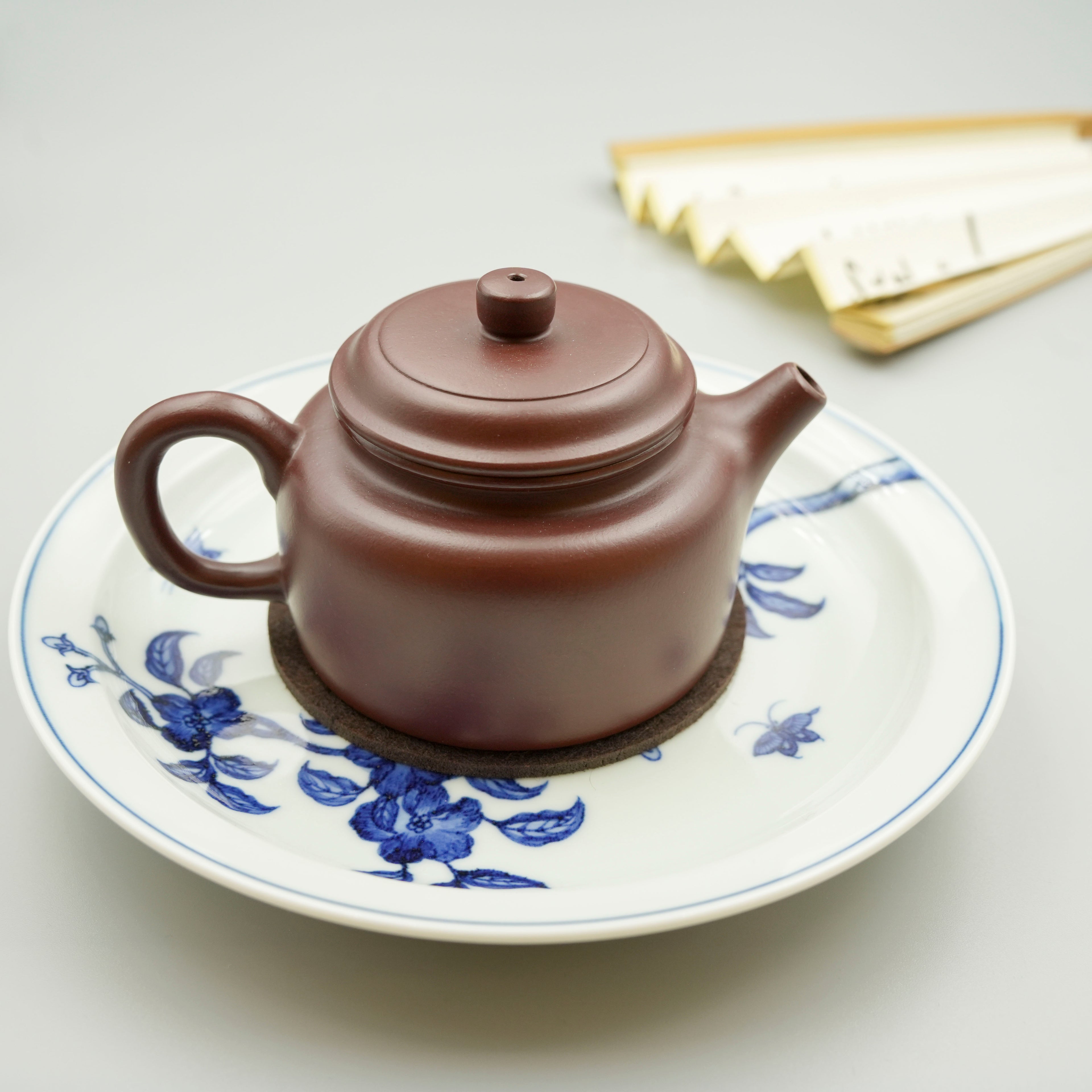Handmade Yixing Zisha Teapot "Dezhong" (Bell of Virtue) | 德钟壶 - 170ml