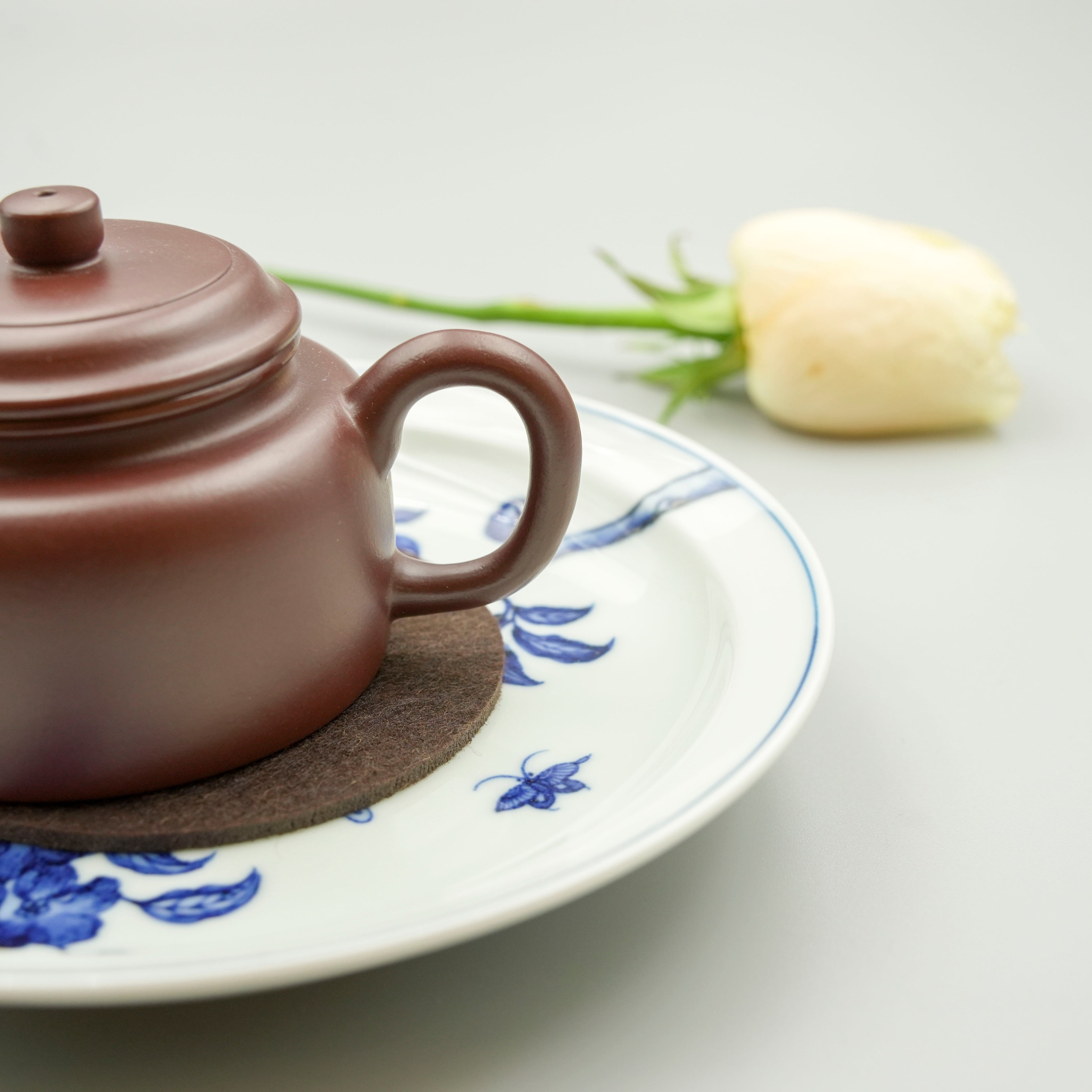 Handmade Yixing Zisha Teapot "Dezhong" (Bell of Virtue) | 德钟壶 - 170ml