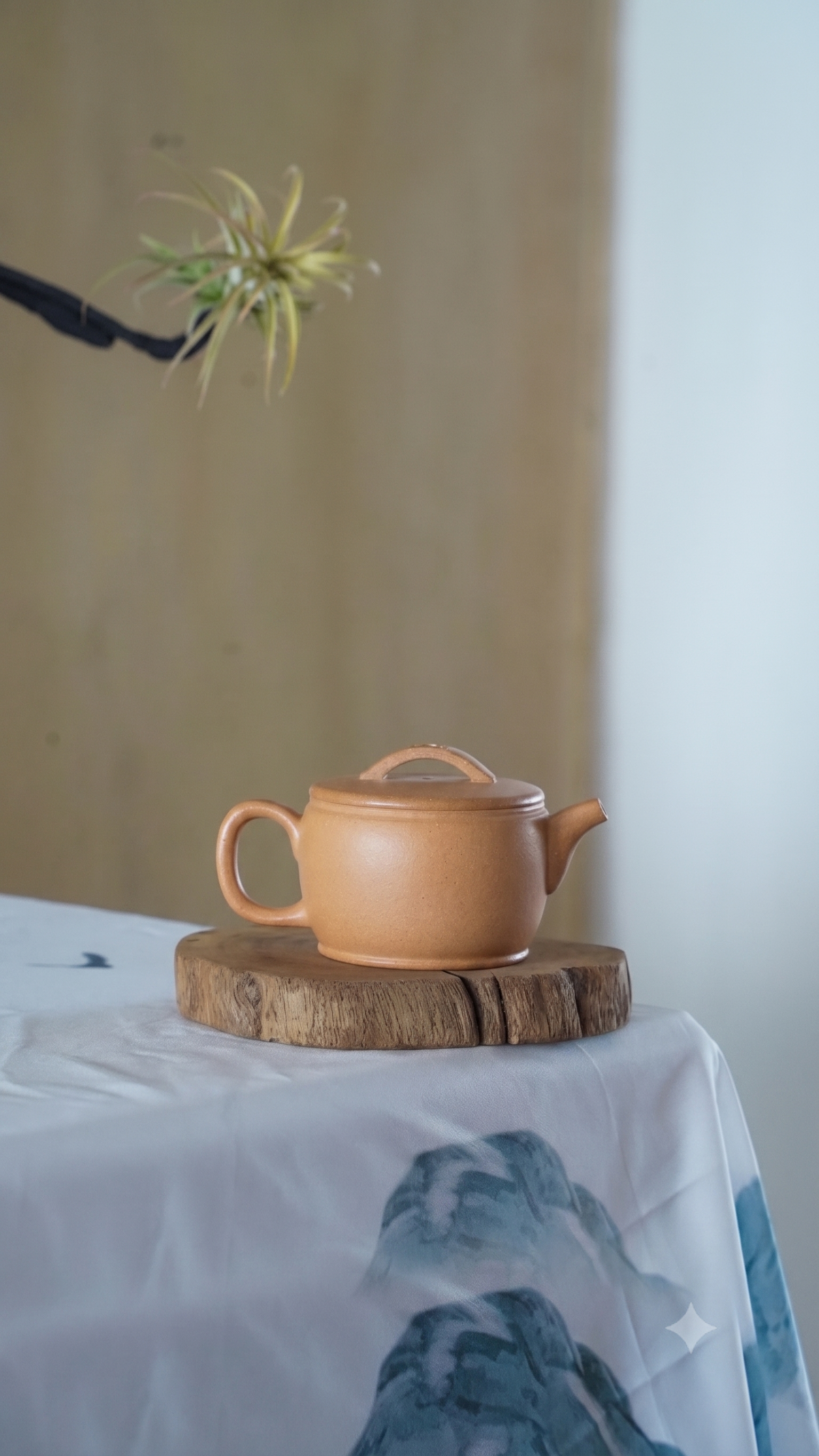 Classic "Han Wa" Zisha Teapot - 140ml
