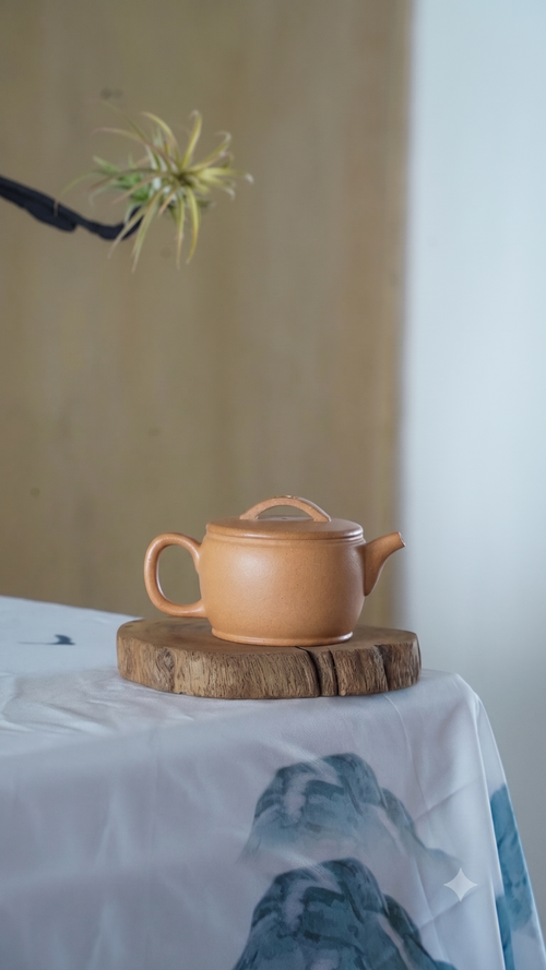 Classic "Han Wa" Zisha Teapot - 140ml