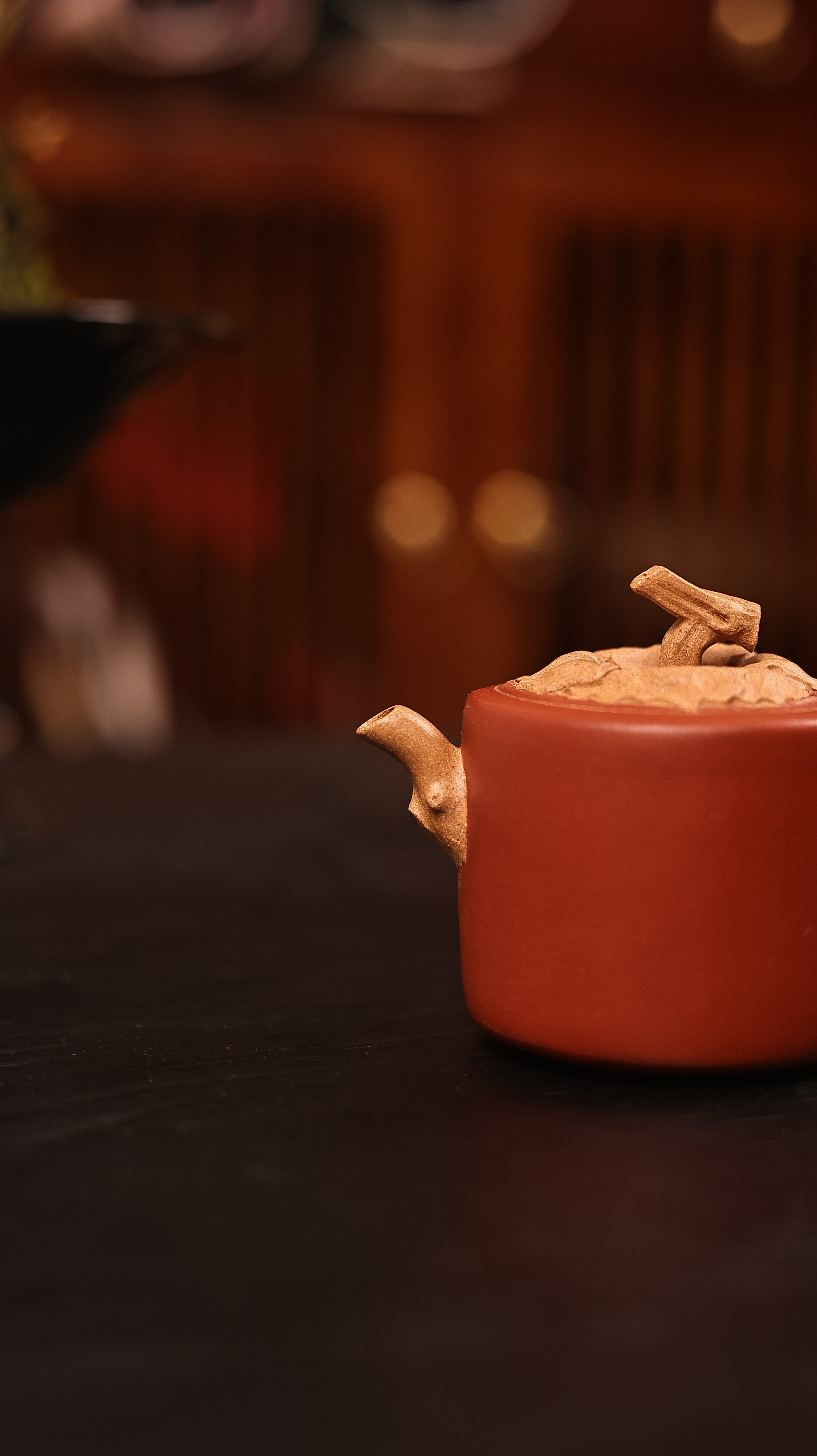 Handmade Yixing Zisha Teapot "Liu Shi Ji Xiang" (Six Auspicious Persimmons) | 六柿吉祥 - 94ml