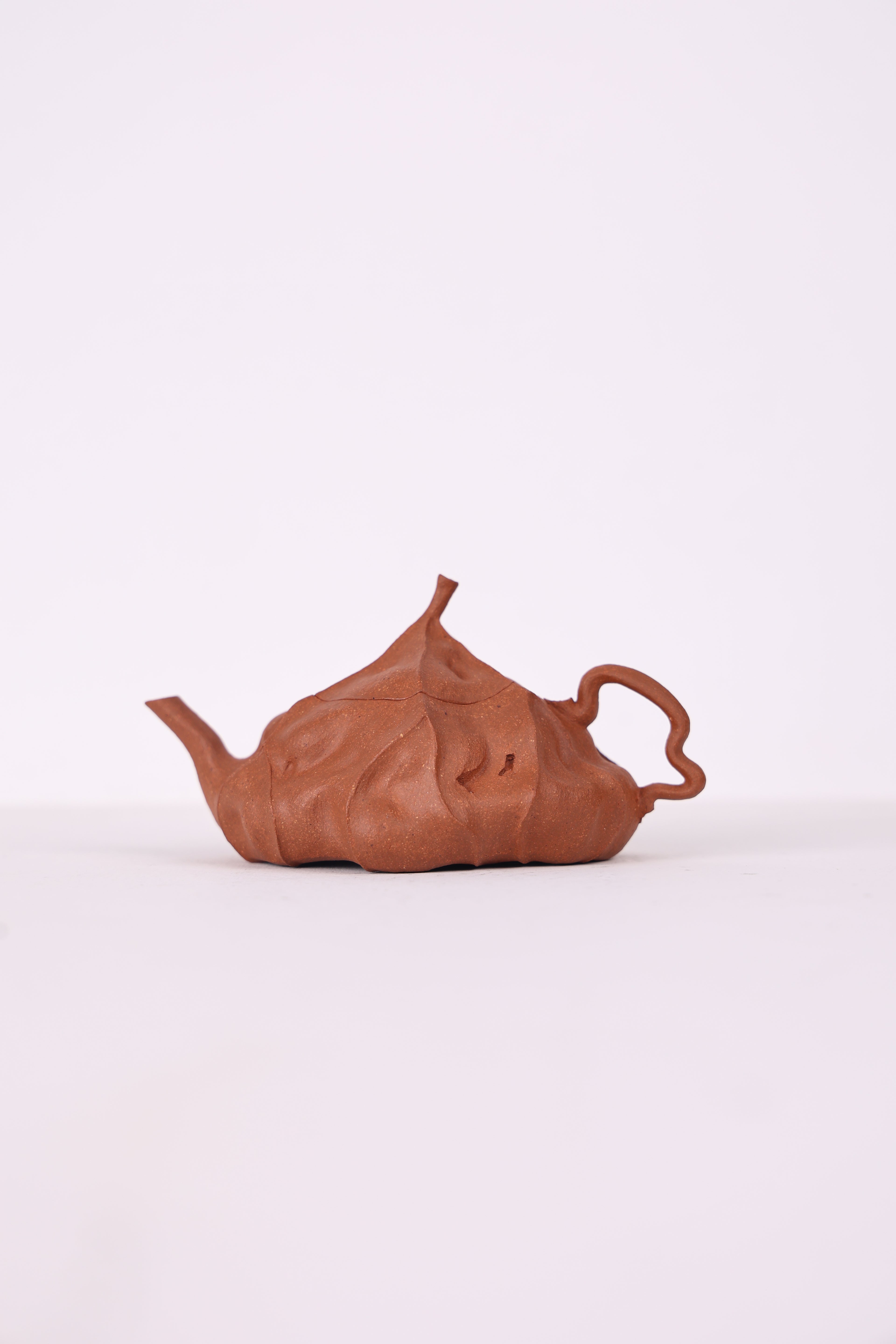 Handmade Yixing Zisha Teapot "Da Ji Ying" | 大寂影壶 - 98ml