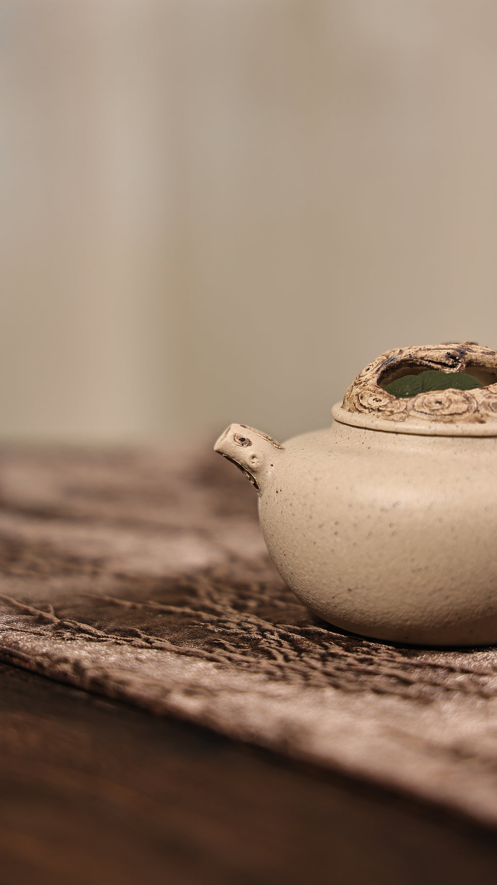 Handmade Yixing Zisha Teapot - "Yun Song" (Cloud Pine) | 云松- 103ml