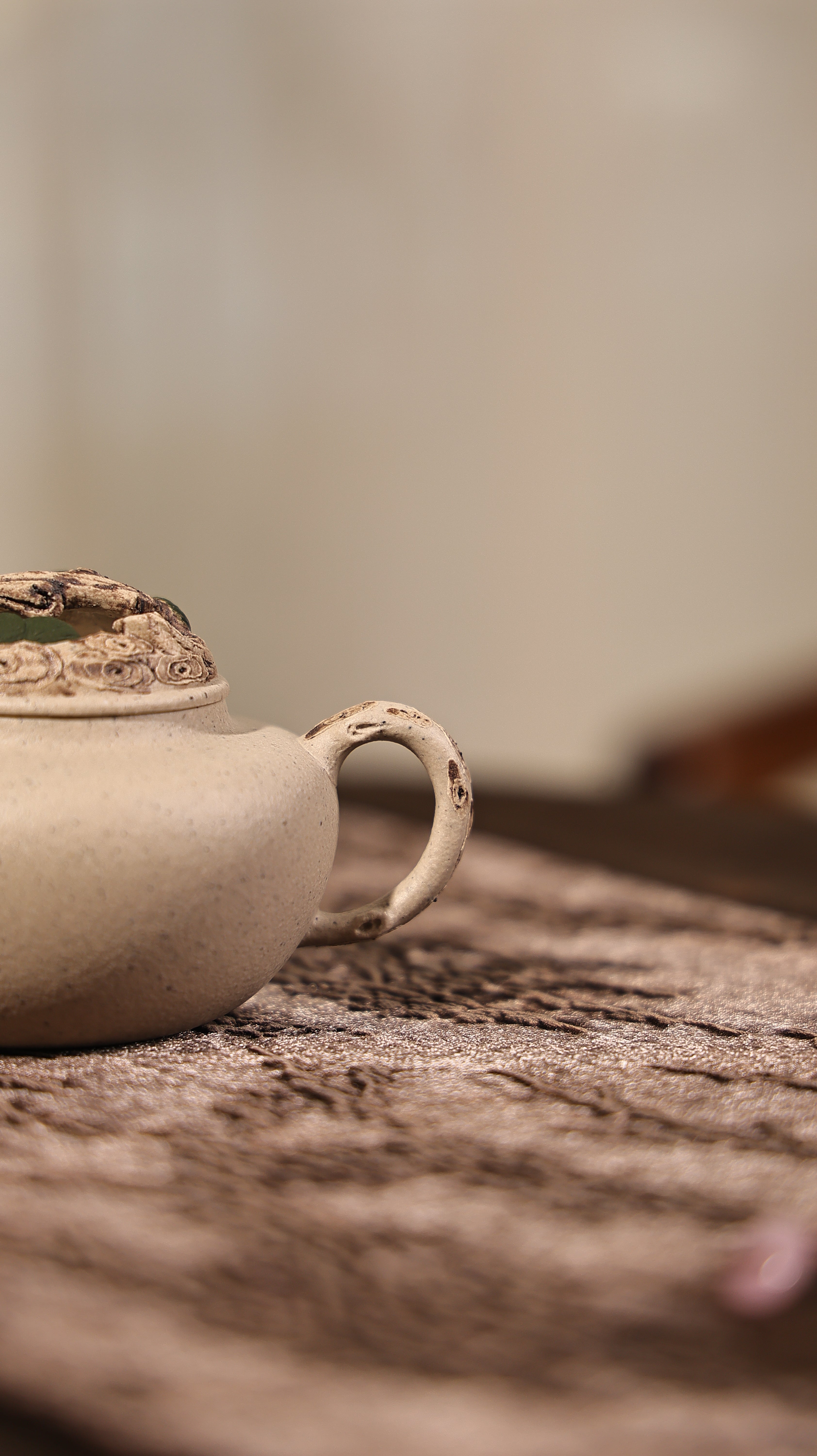 Handmade Yixing Zisha Teapot - "Yun Song" (Cloud Pine) | 云松- 103ml