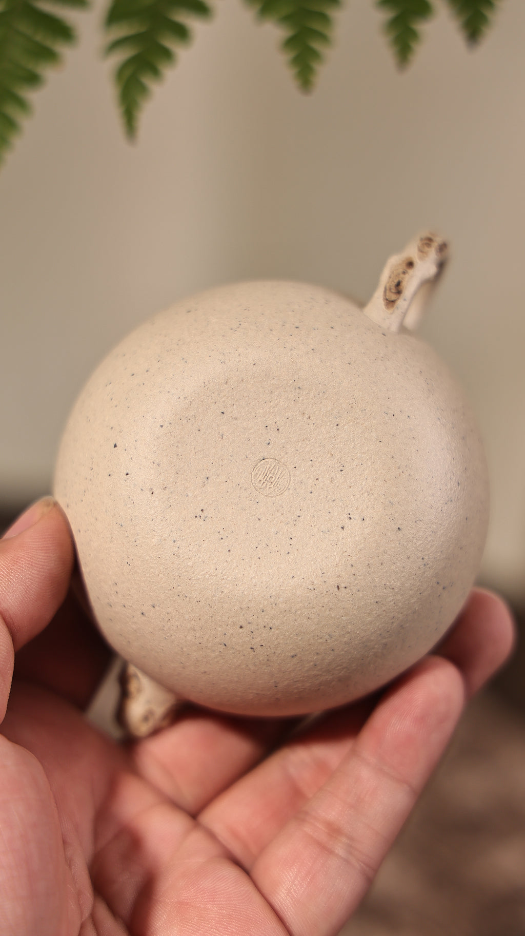 Handmade Yixing Zisha Teapot - "Yun Song" (Cloud Pine) | 云松- 103ml