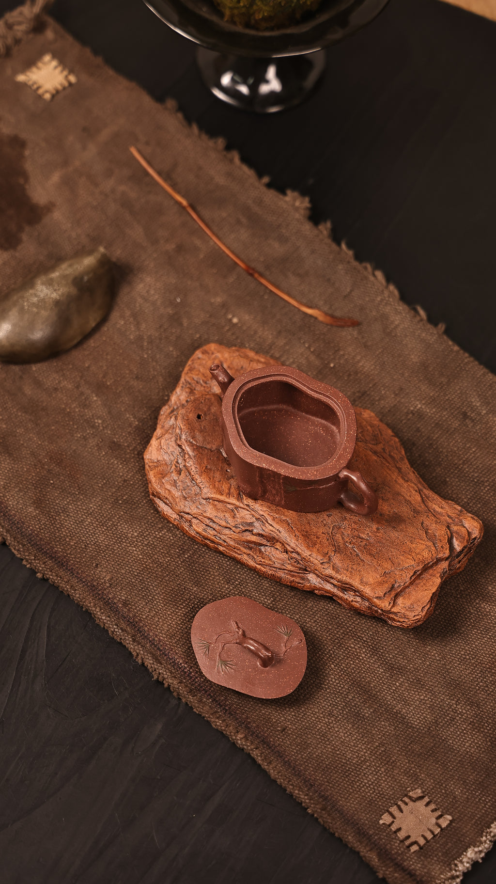 Handmade Yixing Zisha Teapot "Xue Song" (Snow Pine) | 雪松- 102ml