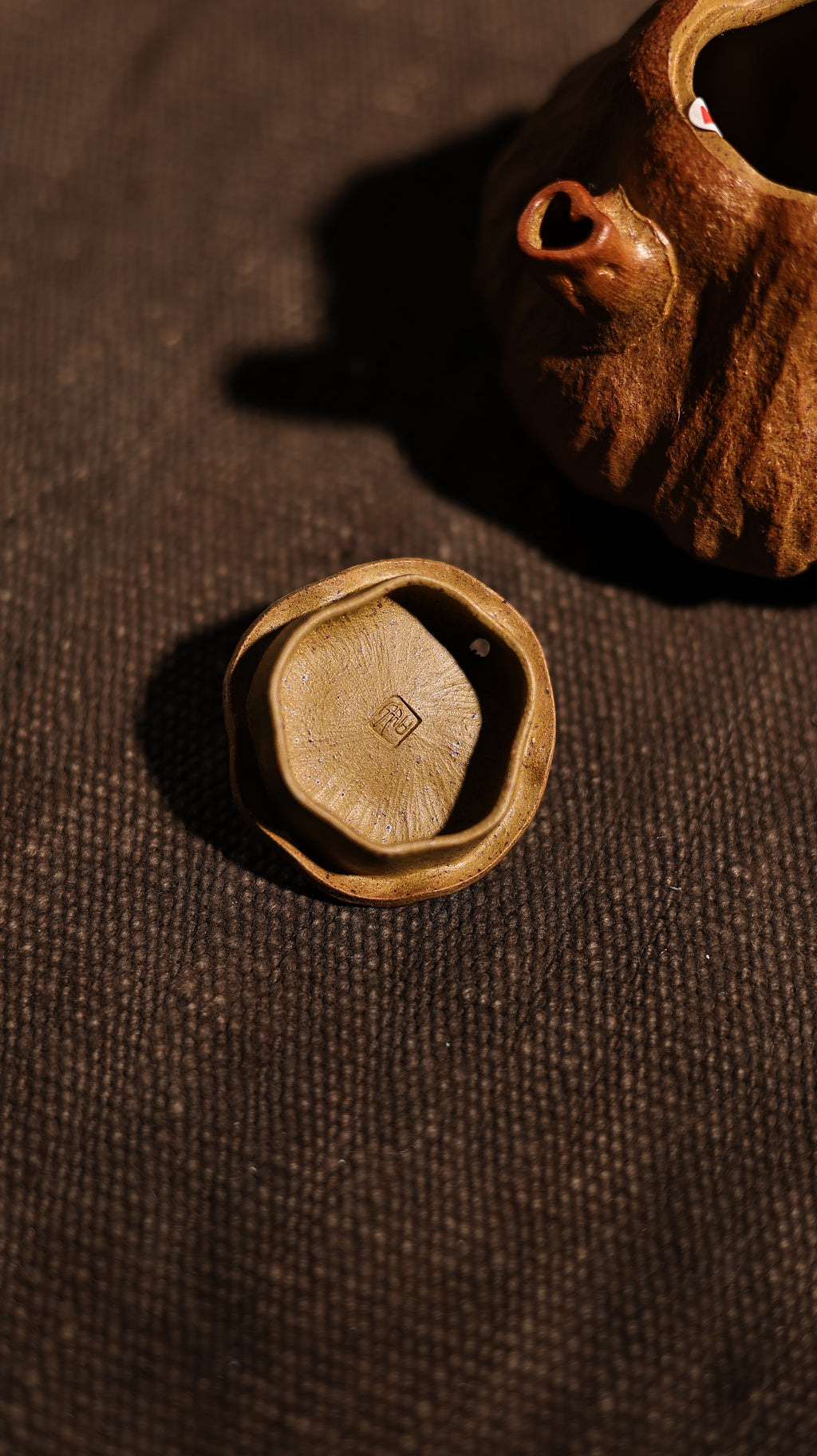 Handmade Yixing Zisha Teapot "Da Zhuo Gua" | 大拙瓜 - 95 ml