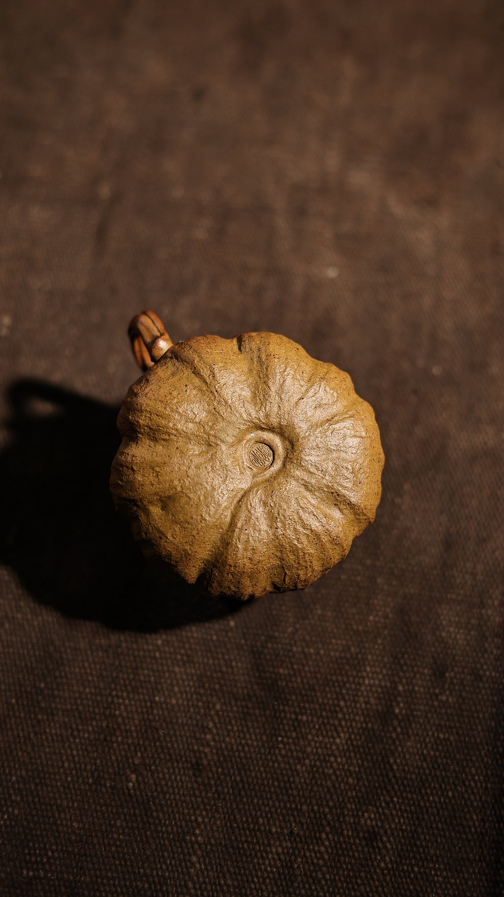 Handmade Yixing Zisha Teapot "Da Zhuo Gua" | 大拙瓜 - 95 ml