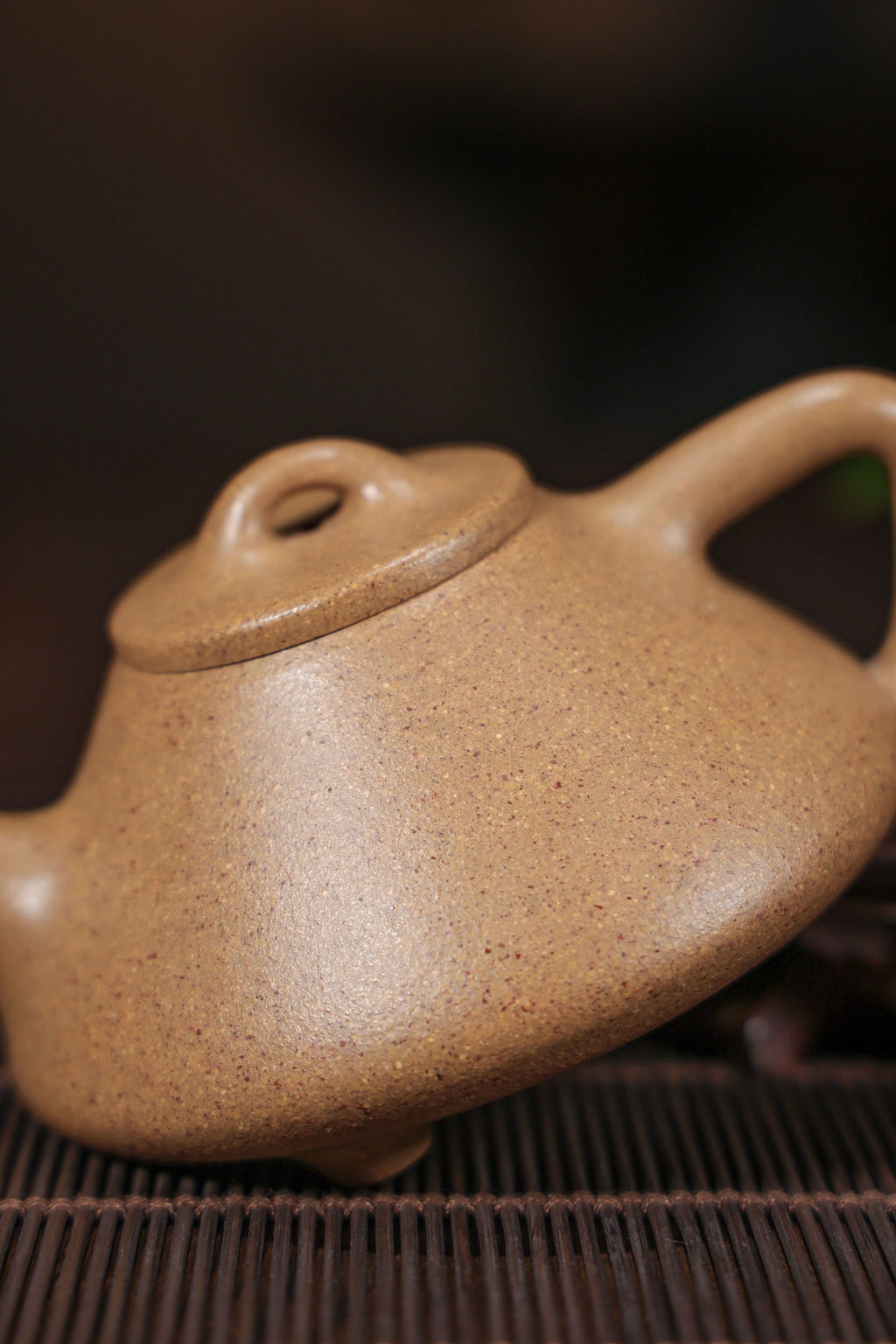 Handmade Yixing Zisha Teapot "Zi Ye" (Ziye Shi Piao / Stone Scoop) | 子冶石瓢 - 200ml