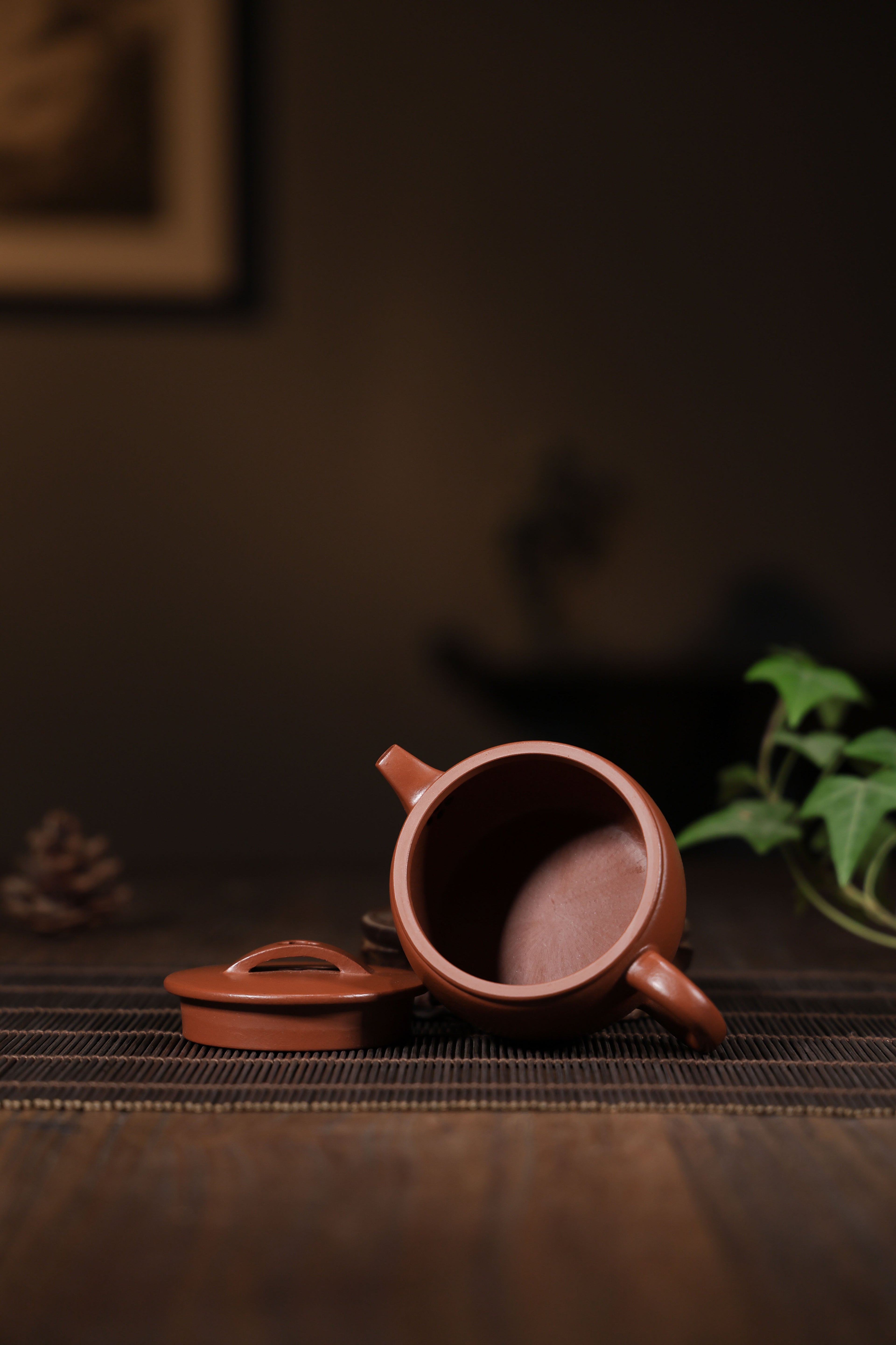 Handmade Yixing Zisha Teapot "Han Wa" | 汉瓦 - 160ml