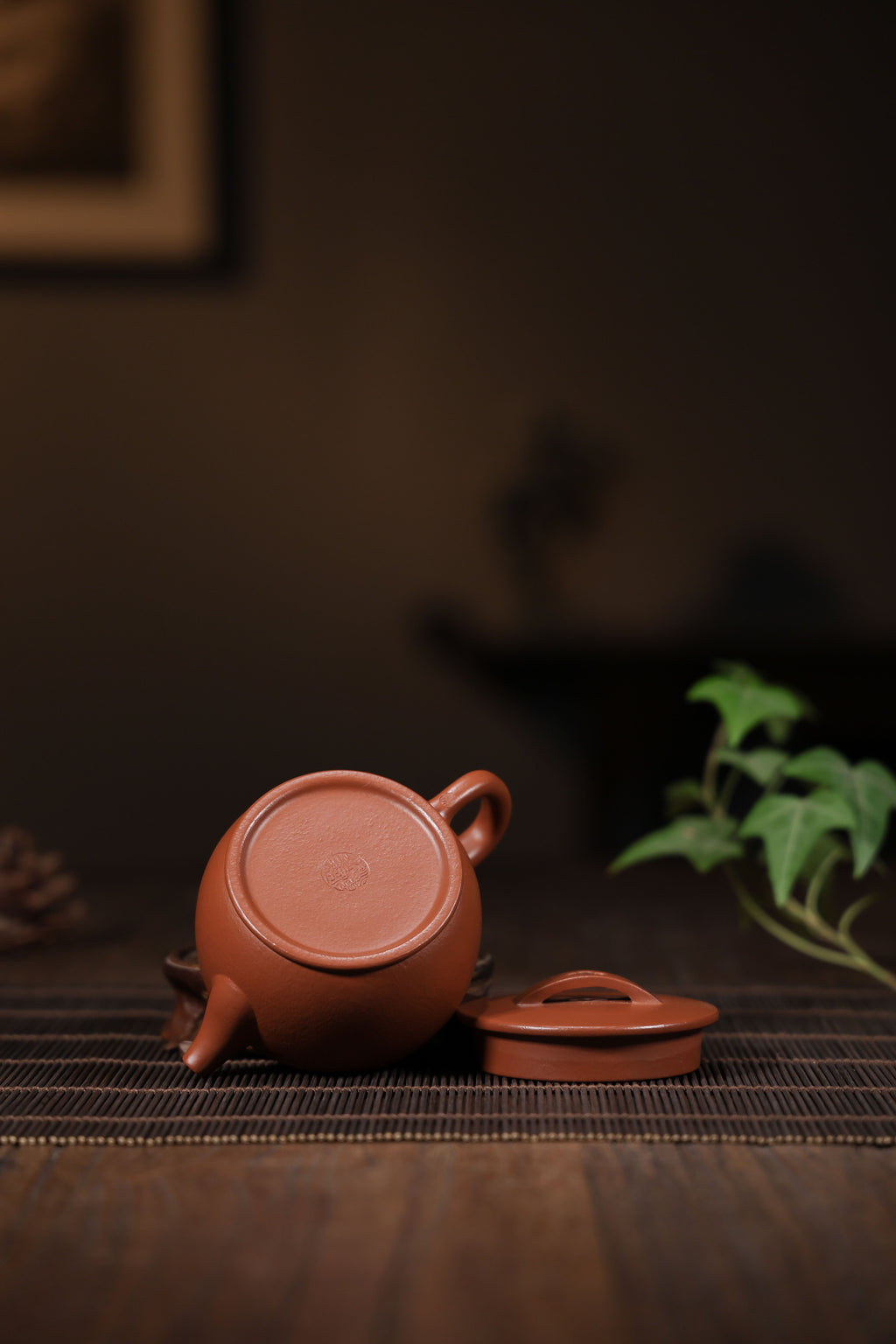 Handmade Yixing Zisha Teapot "Han Wa" | 汉瓦 - 160ml