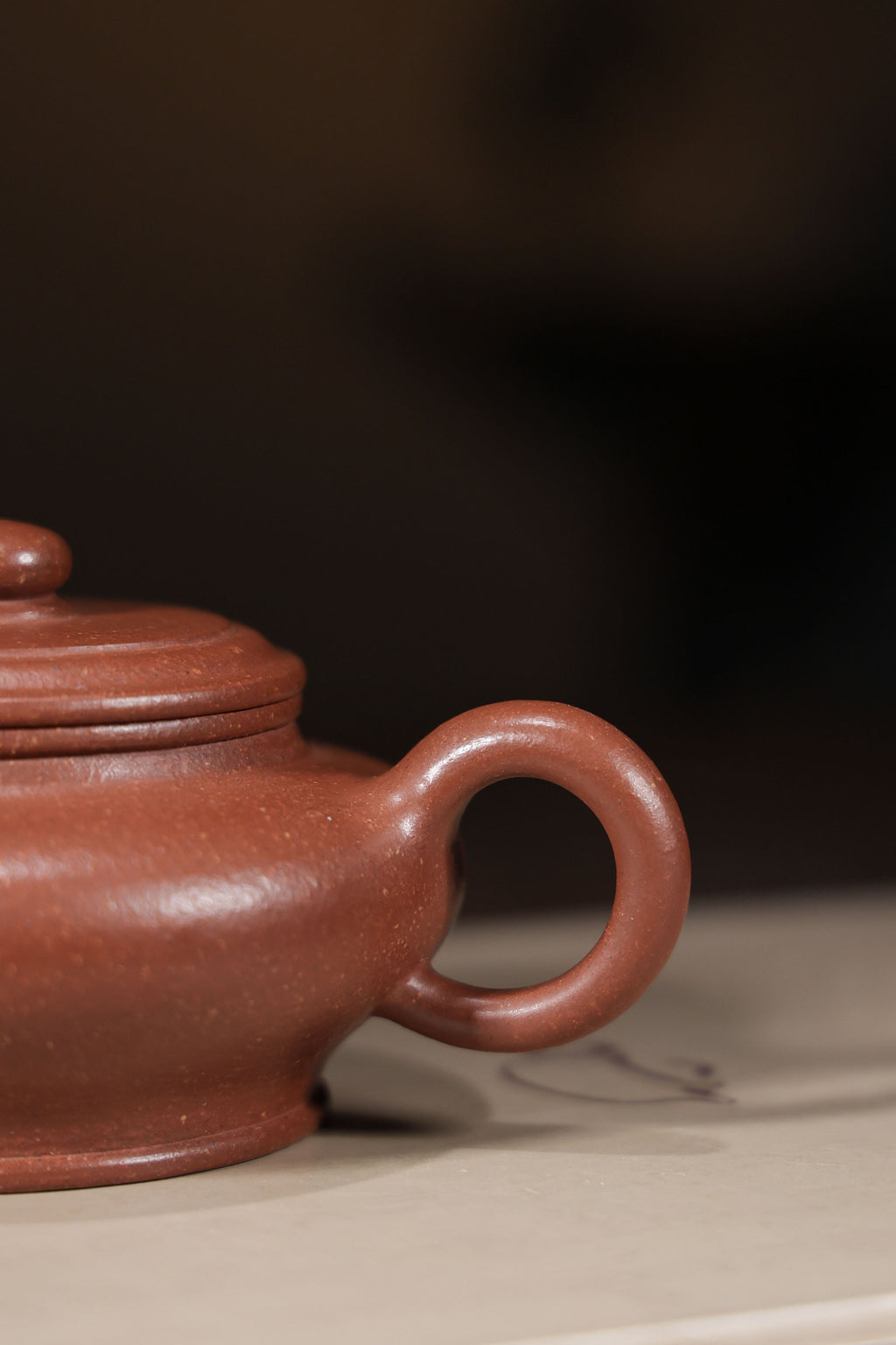 Handmade Yixing Zisha Teapot "Xu Bian" | 虚扁壶 - 200ml
