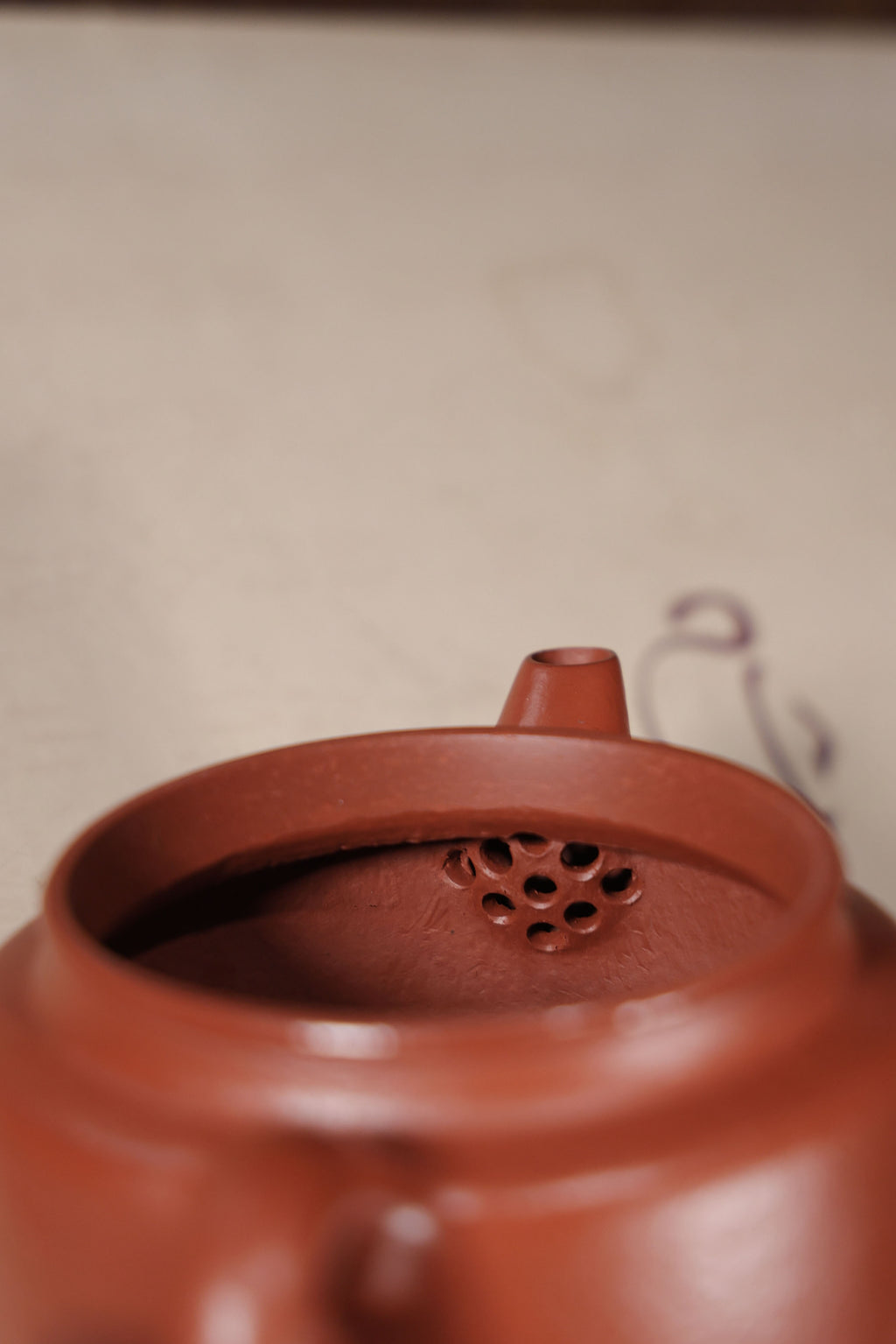 Handmade Yixing Zisha Teapot "Jian Liu De Zhong" | 剑流德钟 - 180ml