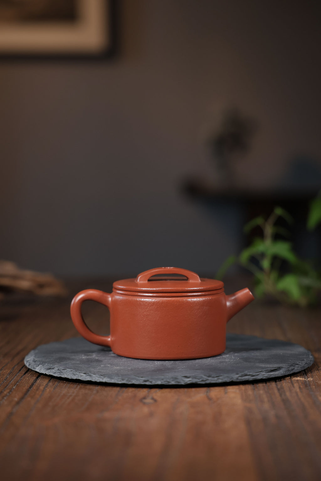 Handmade Yixing Zisha Teapot "Pao Zui Han Wa" (Cannon Spout Han Tile) | 炮嘴汉瓦 - 150ml