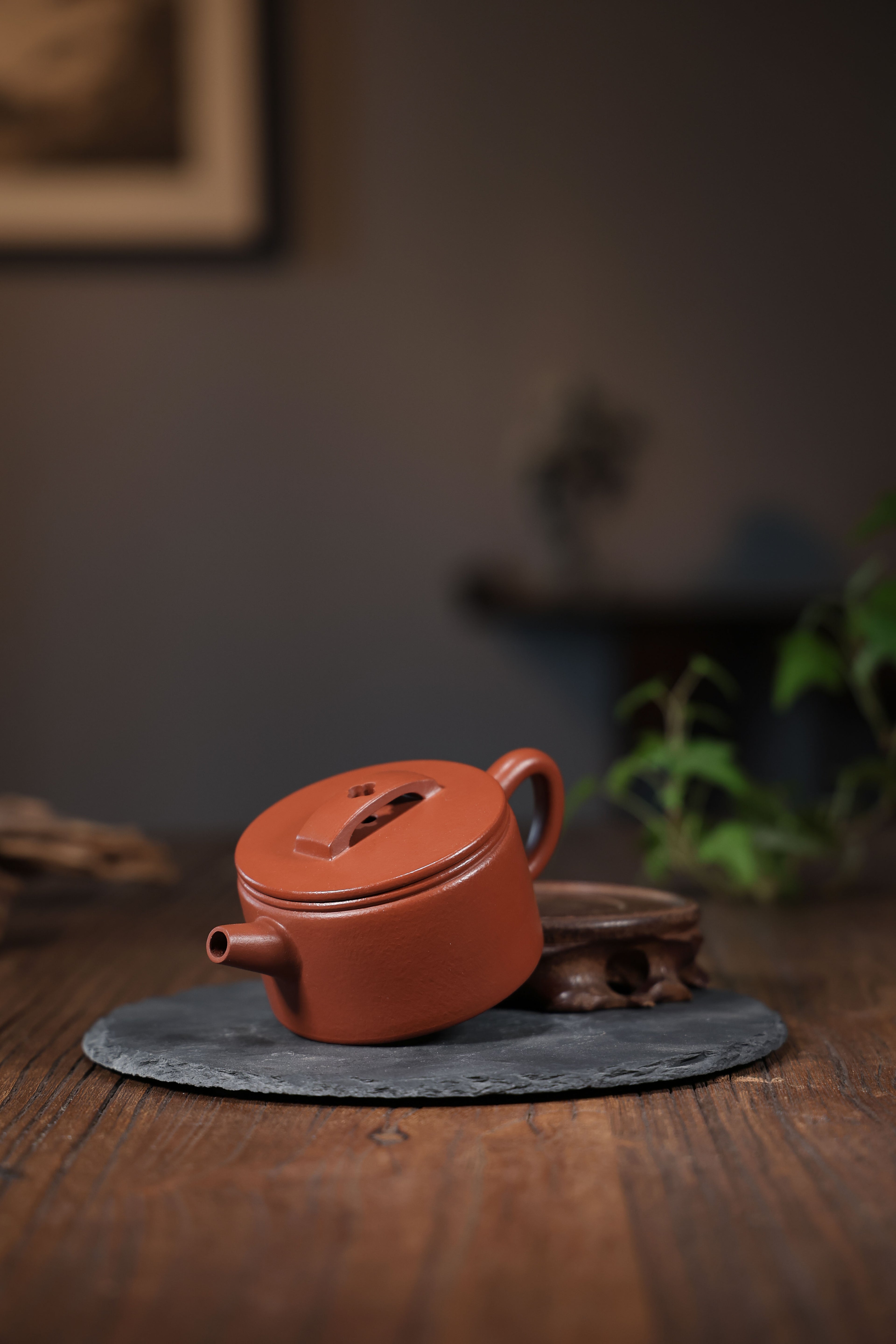 Handmade Yixing Zisha Teapot "Pao Zui Han Wa" (Cannon Spout Han Tile) | 炮嘴汉瓦 - 150ml