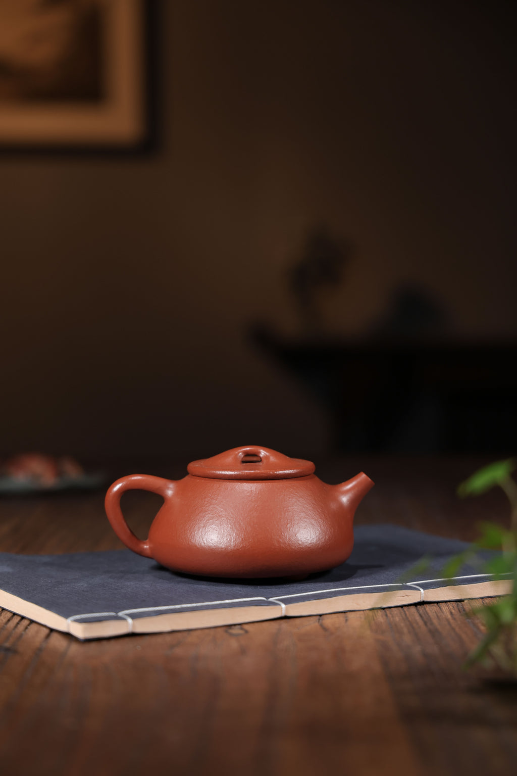 Handmade Yixing Zisha Teapot "Man Piao" | 满瓢 - 200ml