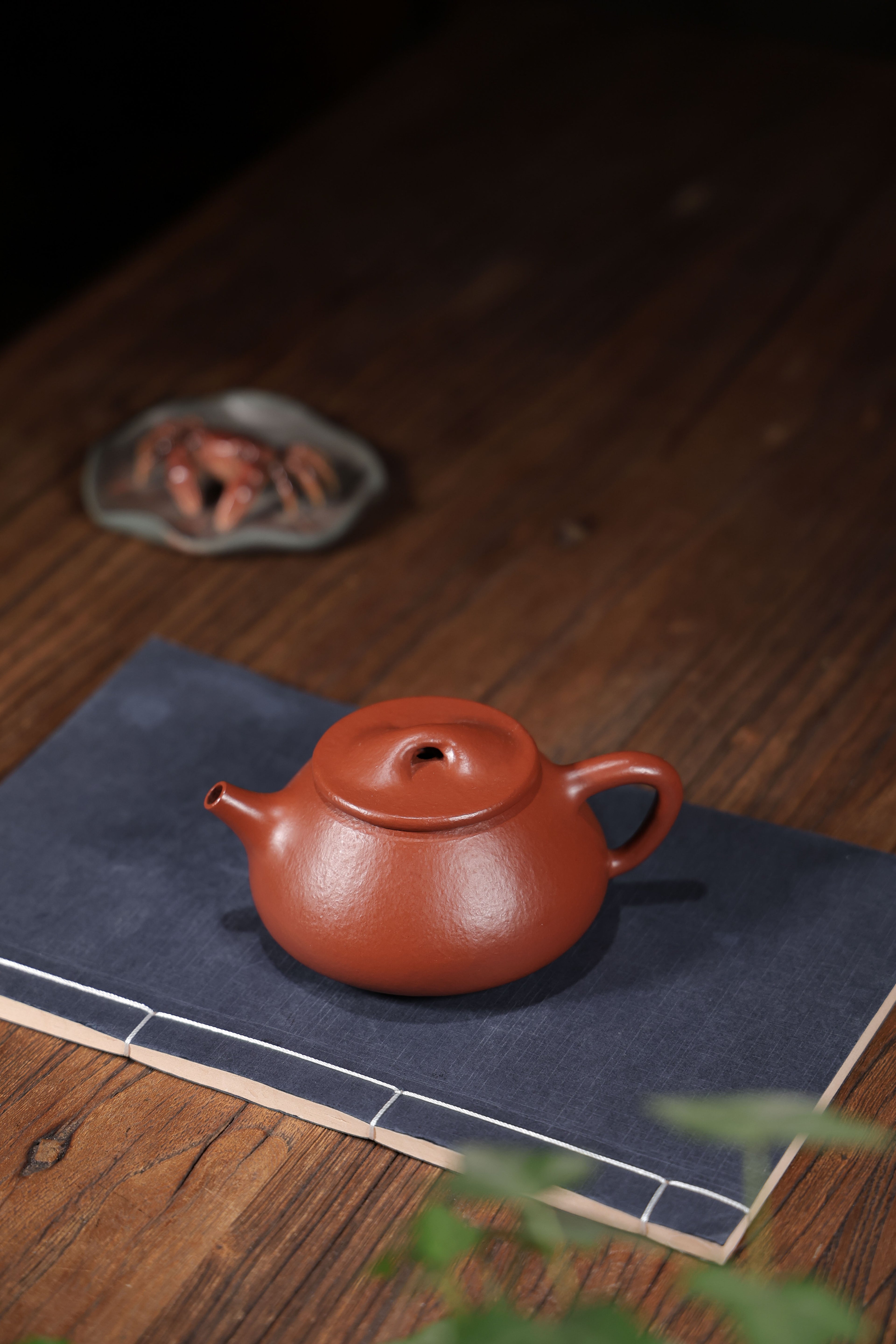 Handmade Yixing Zisha Teapot "Man Piao" | 满瓢 - 200ml