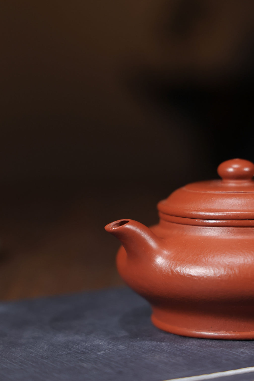 Handmade Yixing Zisha Teapot "Xu Bian" | 虚扁 - 180ml