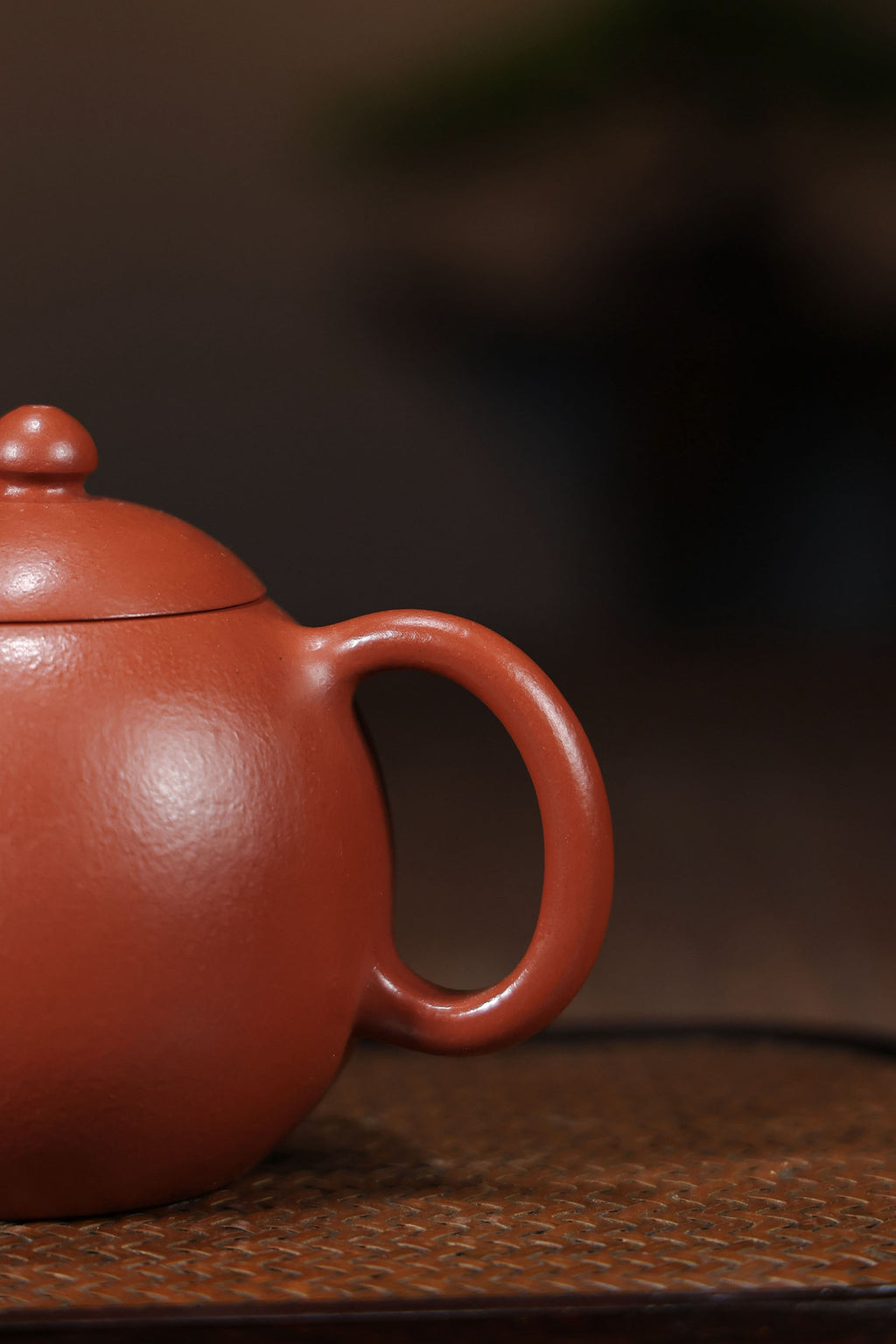 Handmade Yixing Zisha Teapot "Long Dan" (Dragon Egg) | 龙旦 - 180ml