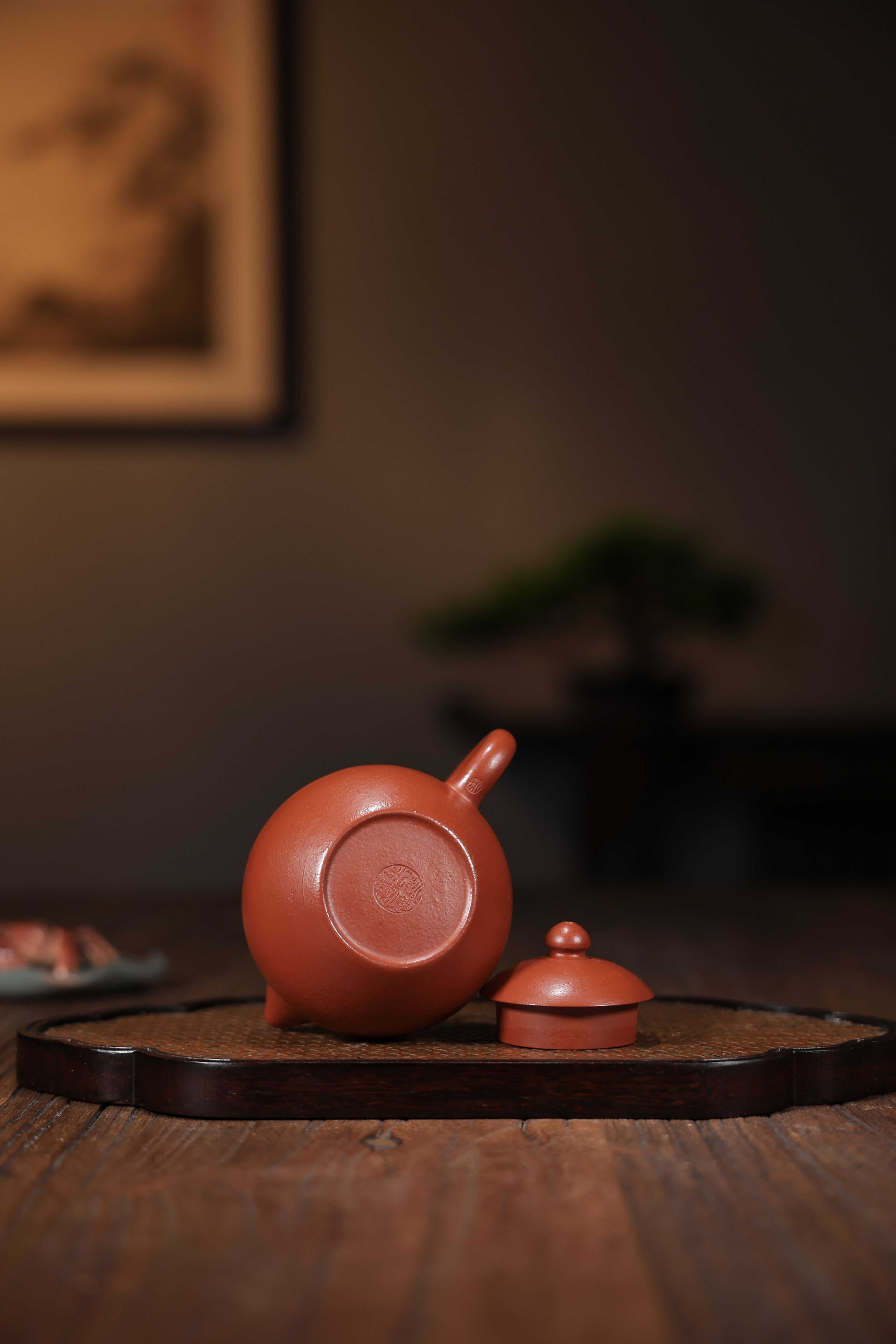 Handmade Yixing Zisha Teapot "Long Dan" (Dragon Egg) | 龙旦 - 180ml