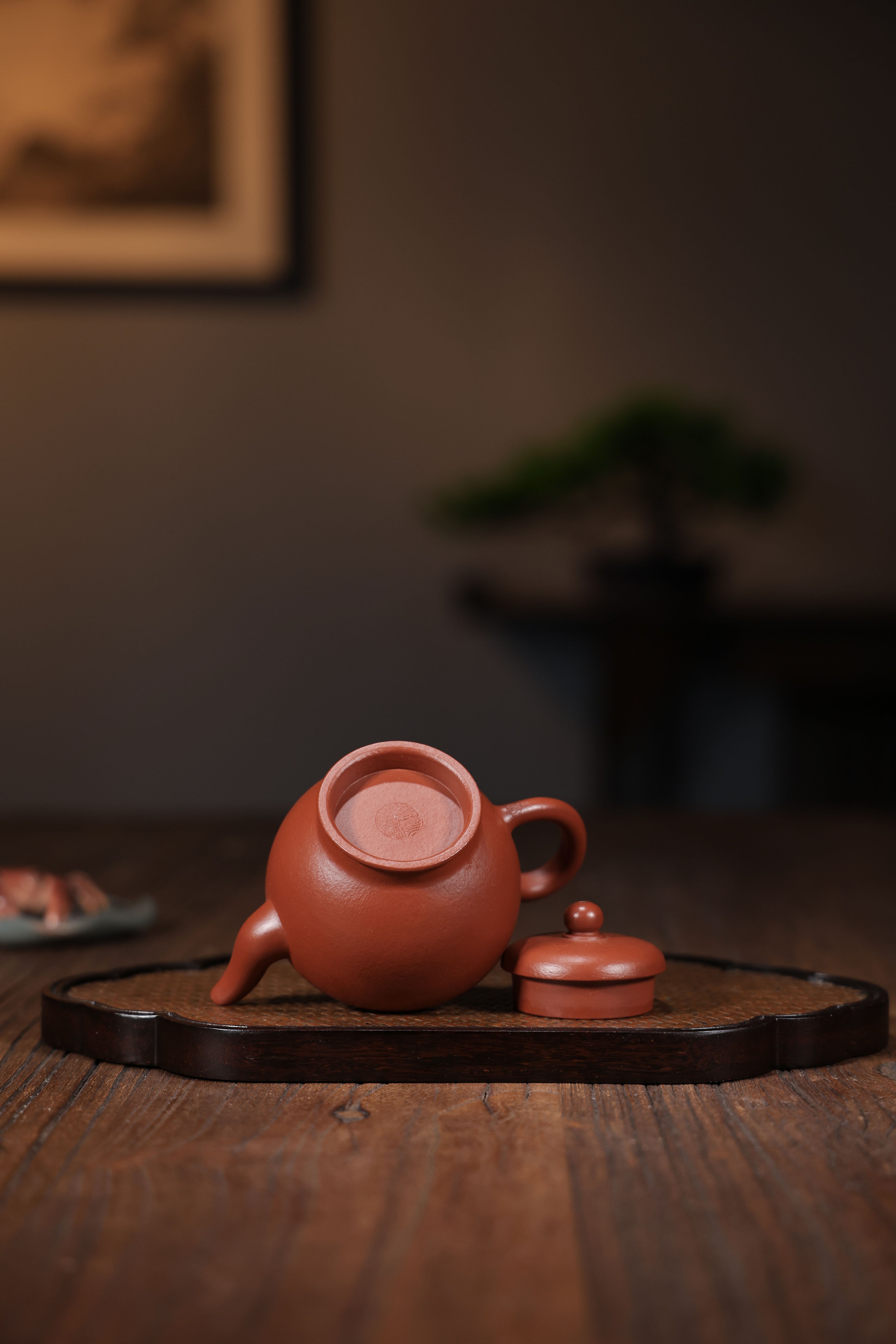 Handmade Yixing Zisha Teapot "Nanzhou Gao Shi" | 南洲高士 - 180ml