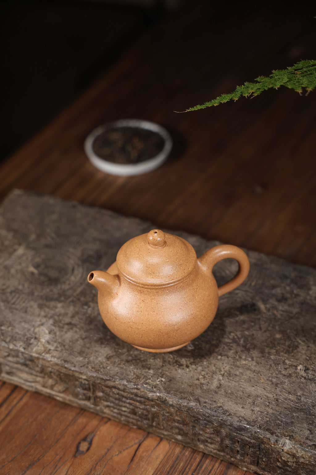 Handmade Yixing Zisha Teapot "Gao Pan" (Tall Pan Pot) | 高潘壶 - 200ml