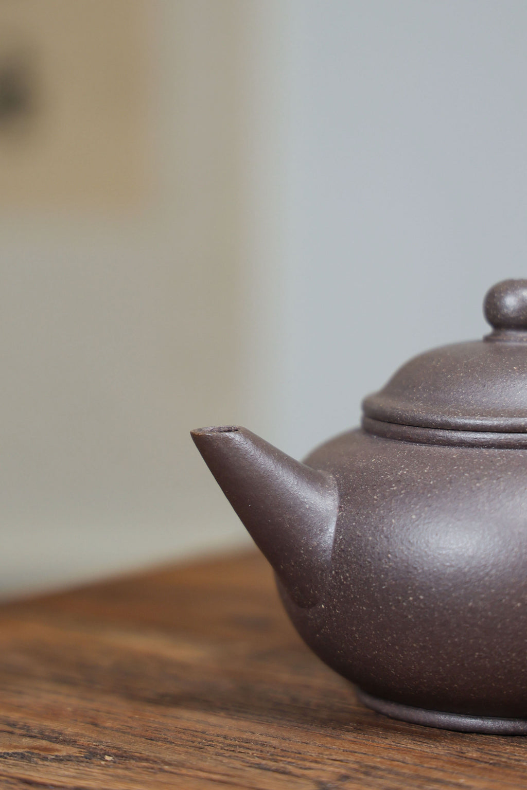 Handmade Yixing Zisha Teapot "Shui Ping" | 水平 - 220ml