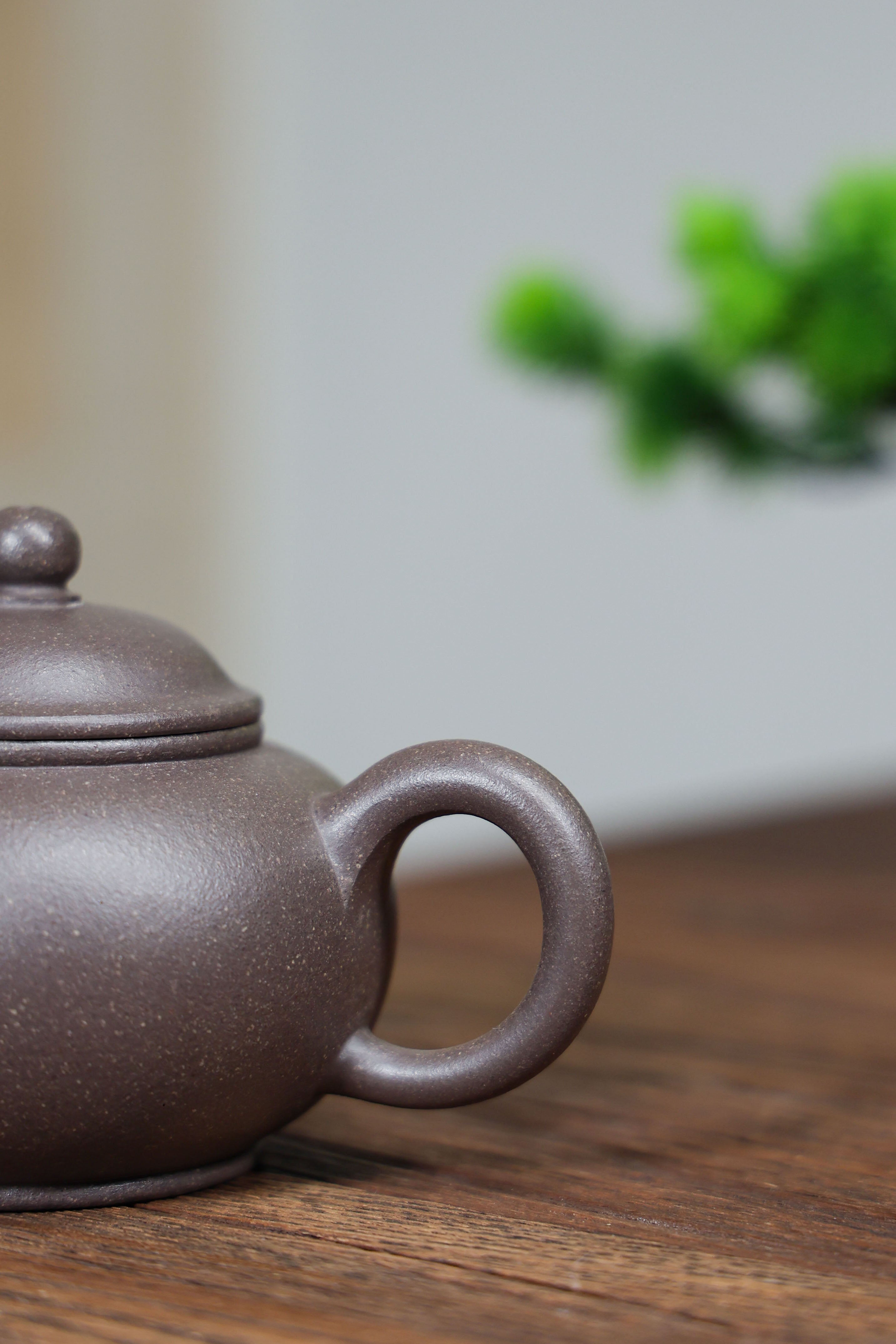 Handmade Yixing Zisha Teapot "Shui Ping" | 水平 - 220ml