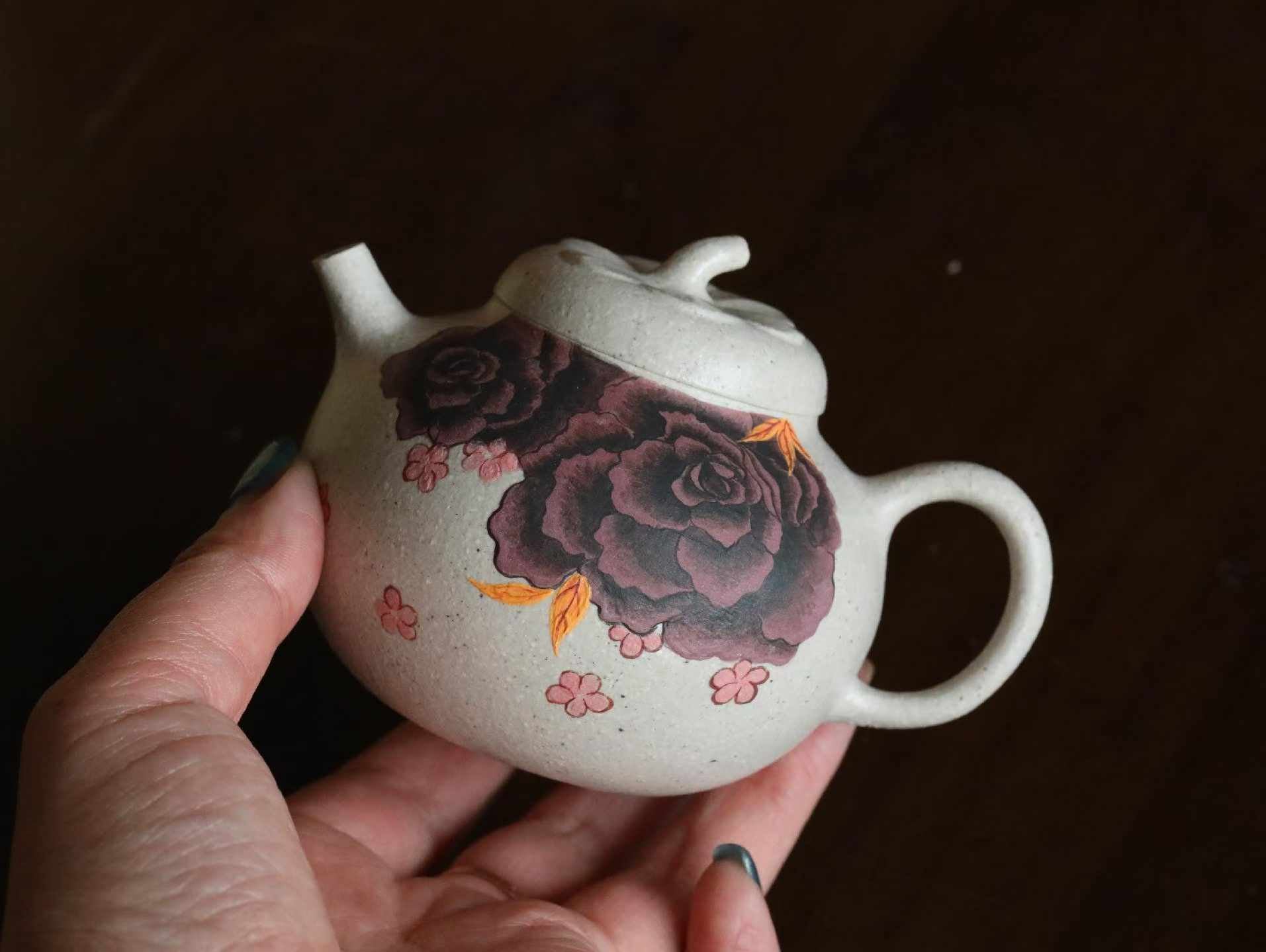 "Qie Gua" Yixing Zisha Teapot  (Eggplant) - 150ml